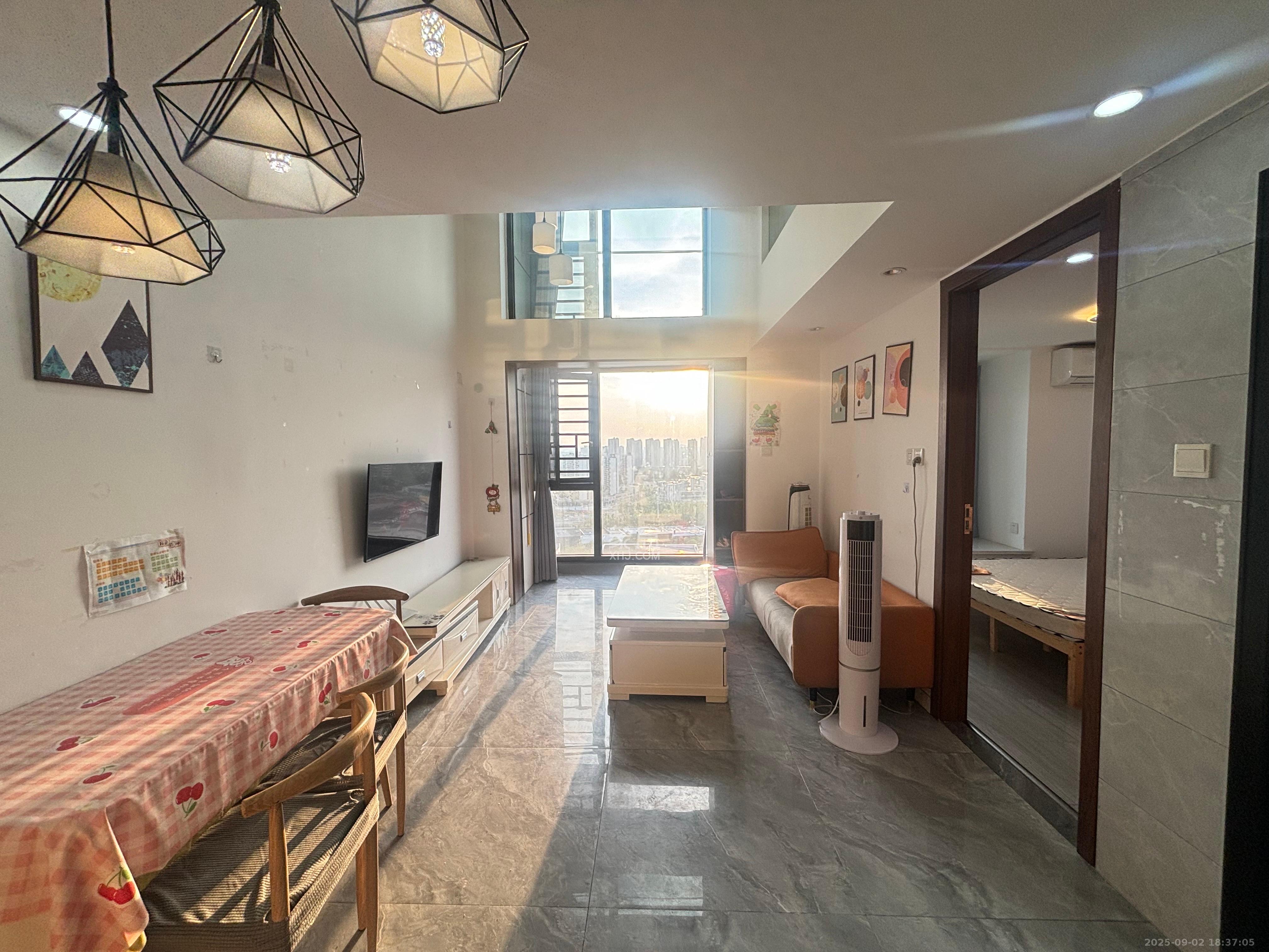 万科金色梦想B区  3室2厅1卫    2800.0元/月 万科金色梦想B区  3室2厅1卫    2800.0元/月室内图