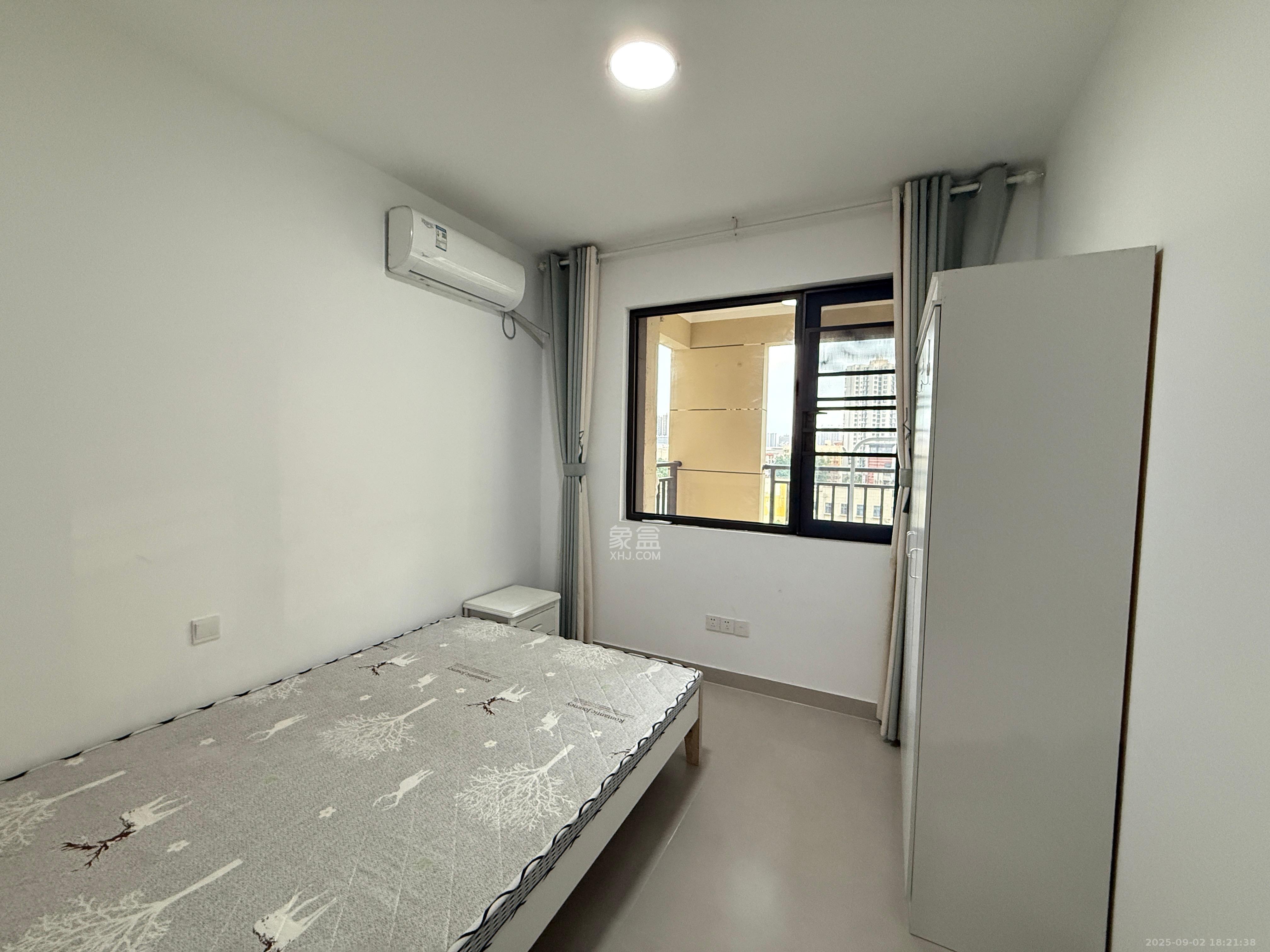 世茂璀璨天城 4室2厅2卫 4000.0元/月 世茂璀璨天城 4室2厅2卫 4000.0元/月室内图