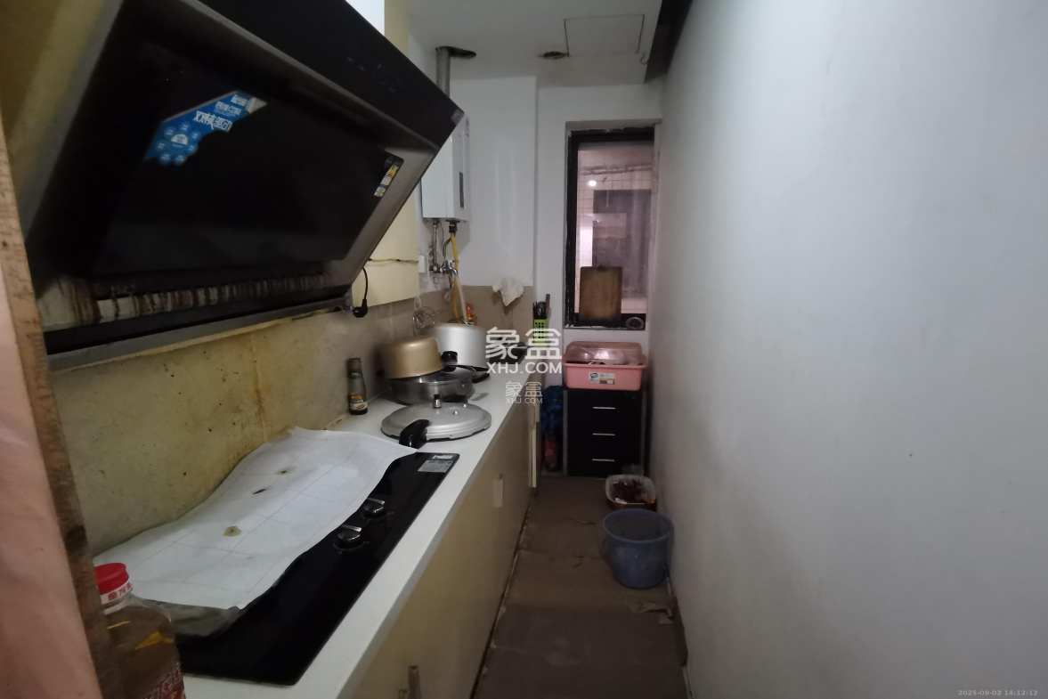 上东印象 3室2厅1卫 2400.0元/月 上东印象 3室2厅1卫 2400.0元/月室内图