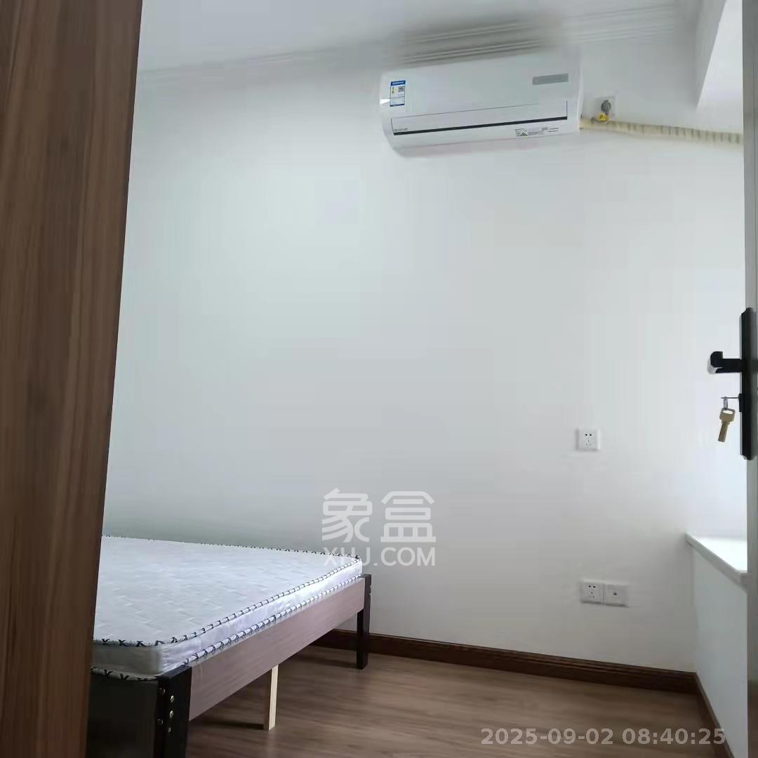 博林云栖  2室2厅1卫   2700.00元/月室内图