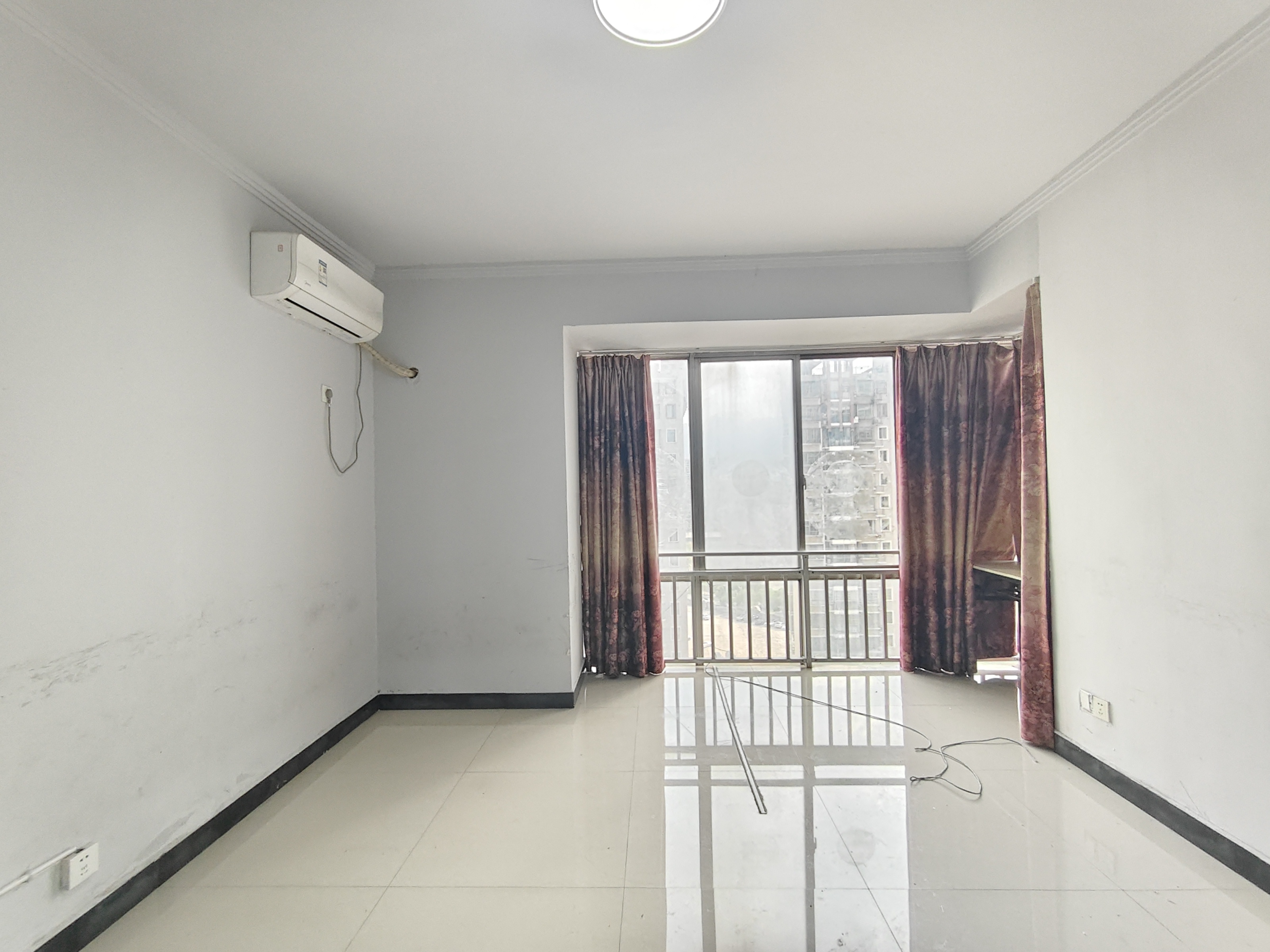 维港十字街 4室2厅2卫 2000.0元/月 维港十字街 4室2厅2卫 2000.0元/月室内图