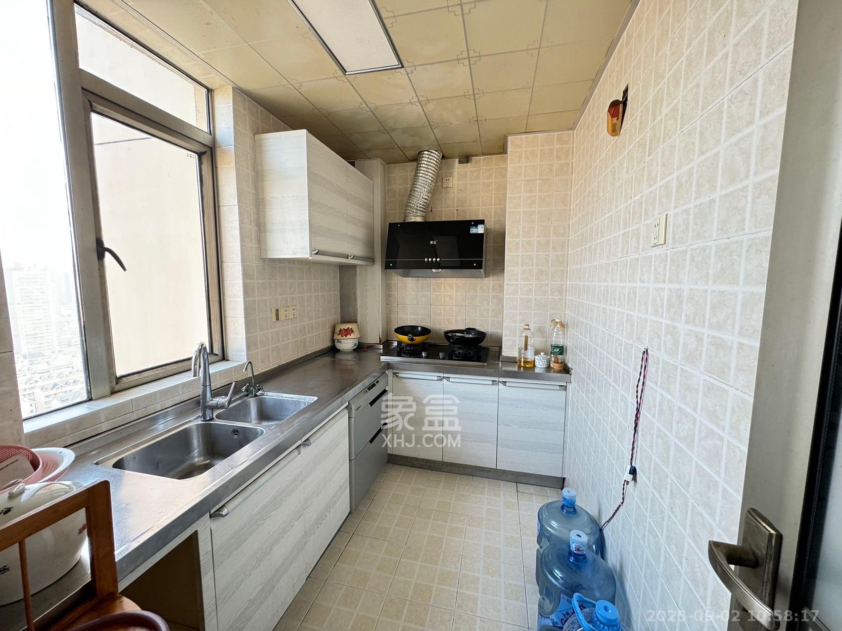 世嘉国际华城 2室2厅2卫 2900.0元/月 世嘉国际华城 2室2厅2卫 2900.0元/月室内图