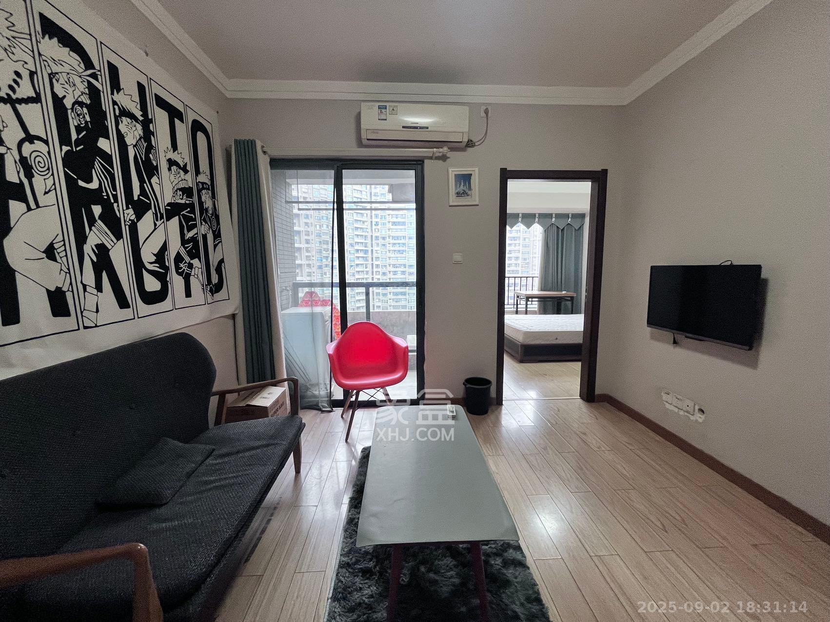 藏珑湖上国际花园  1室1厅1卫    2000.0元/月 藏珑湖上国际花园  1室1厅1卫    2000.0元/月室内图1