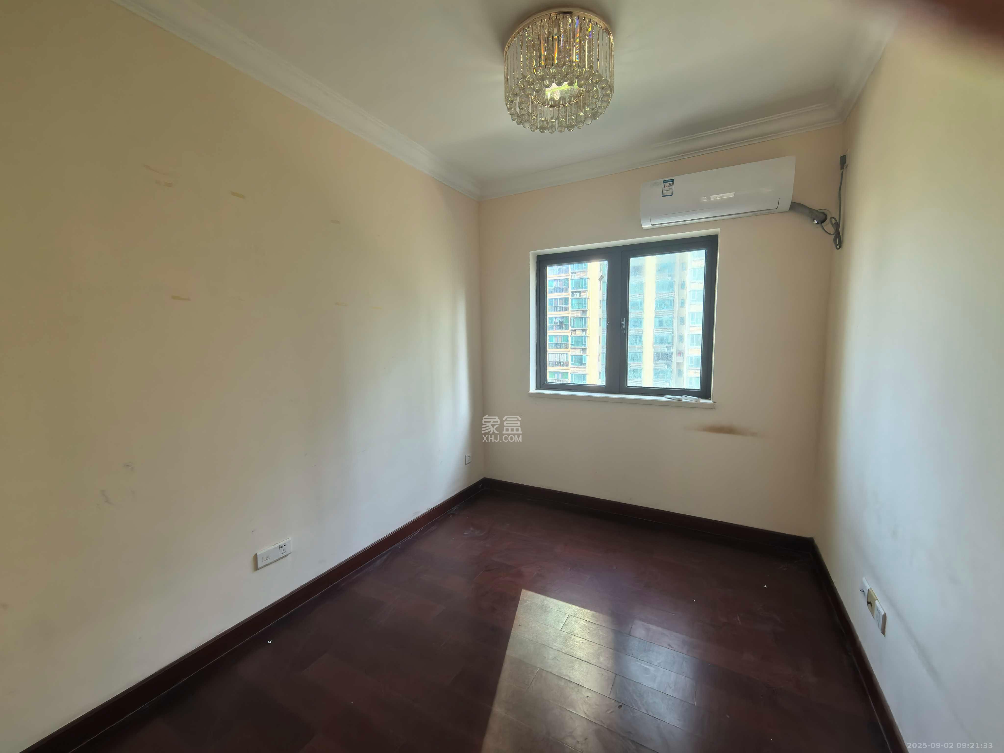 恒大国际广场  3室1厅1卫    2500.0元/月室内图