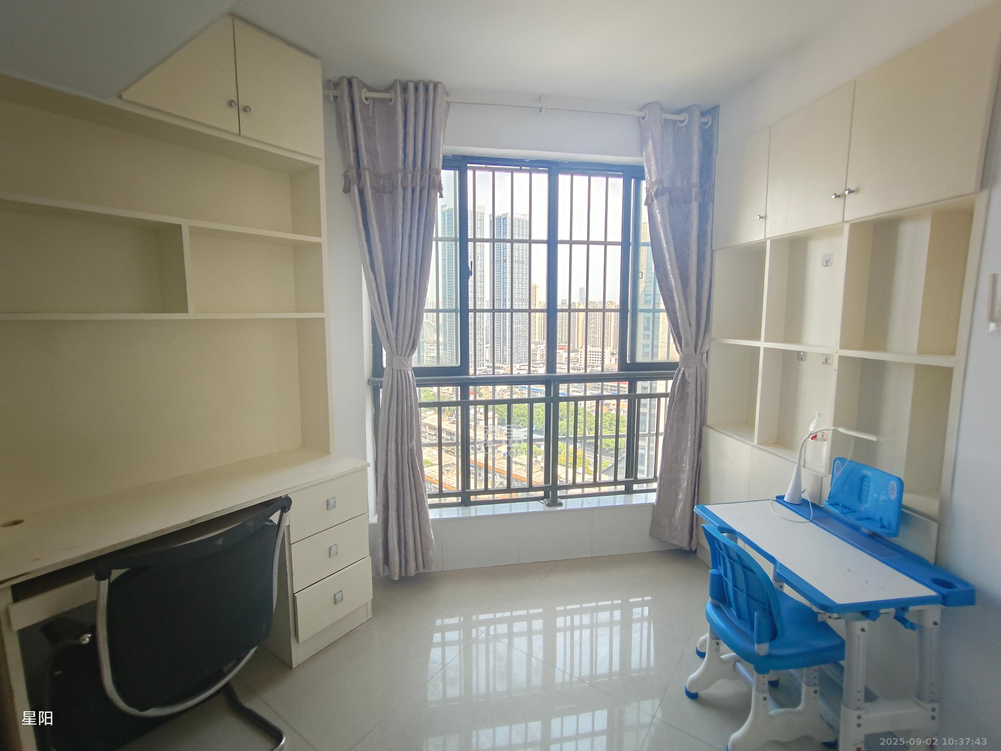 少帅府  2室1厅1卫    2500.0元/月 少帅府  2室1厅1卫    2500.0元/月室内图