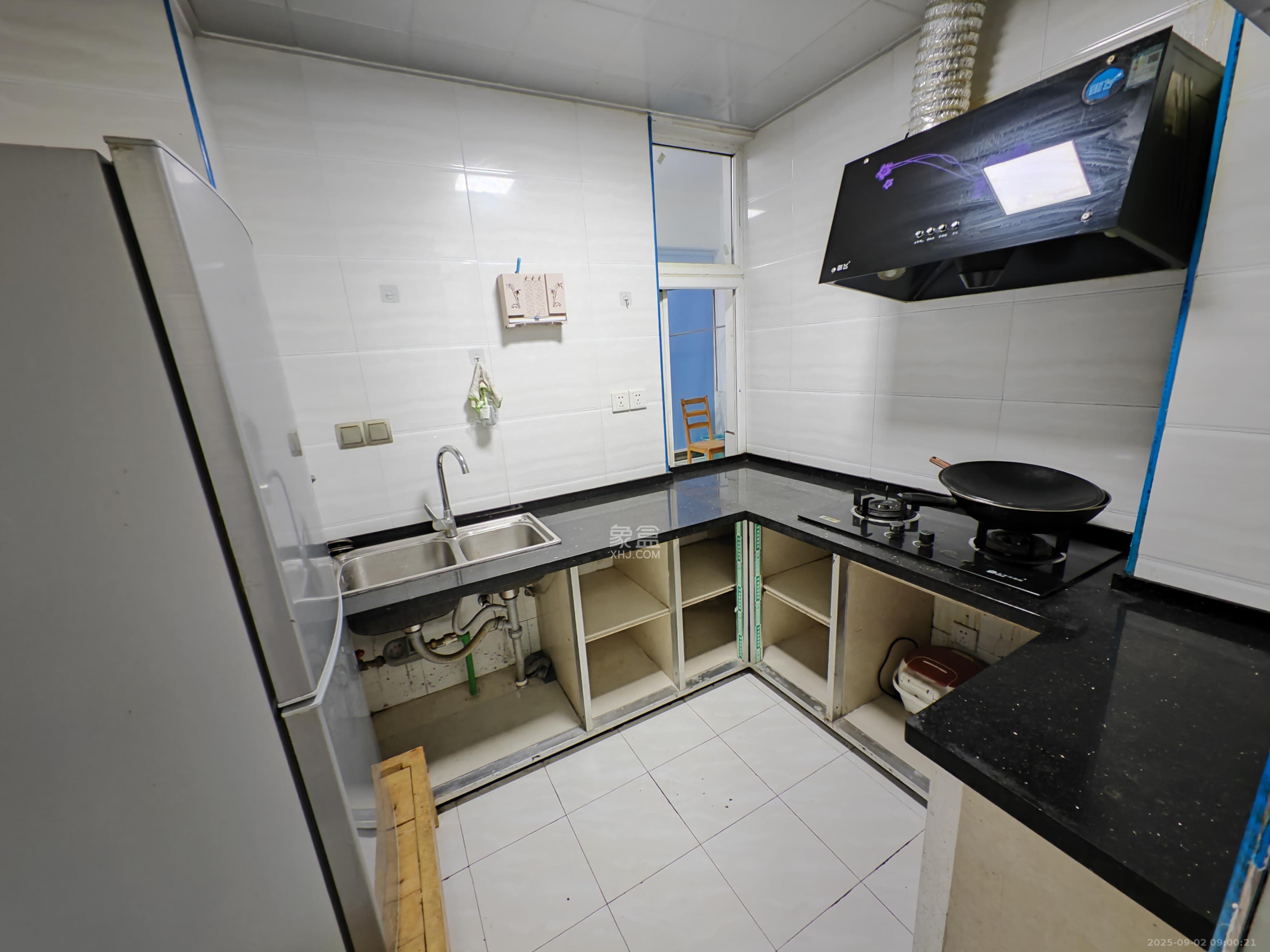 上河国际C区 3室1厅1卫 2200.0元/月 上河国际C区 3室1厅1卫 2200.0元/月室内图