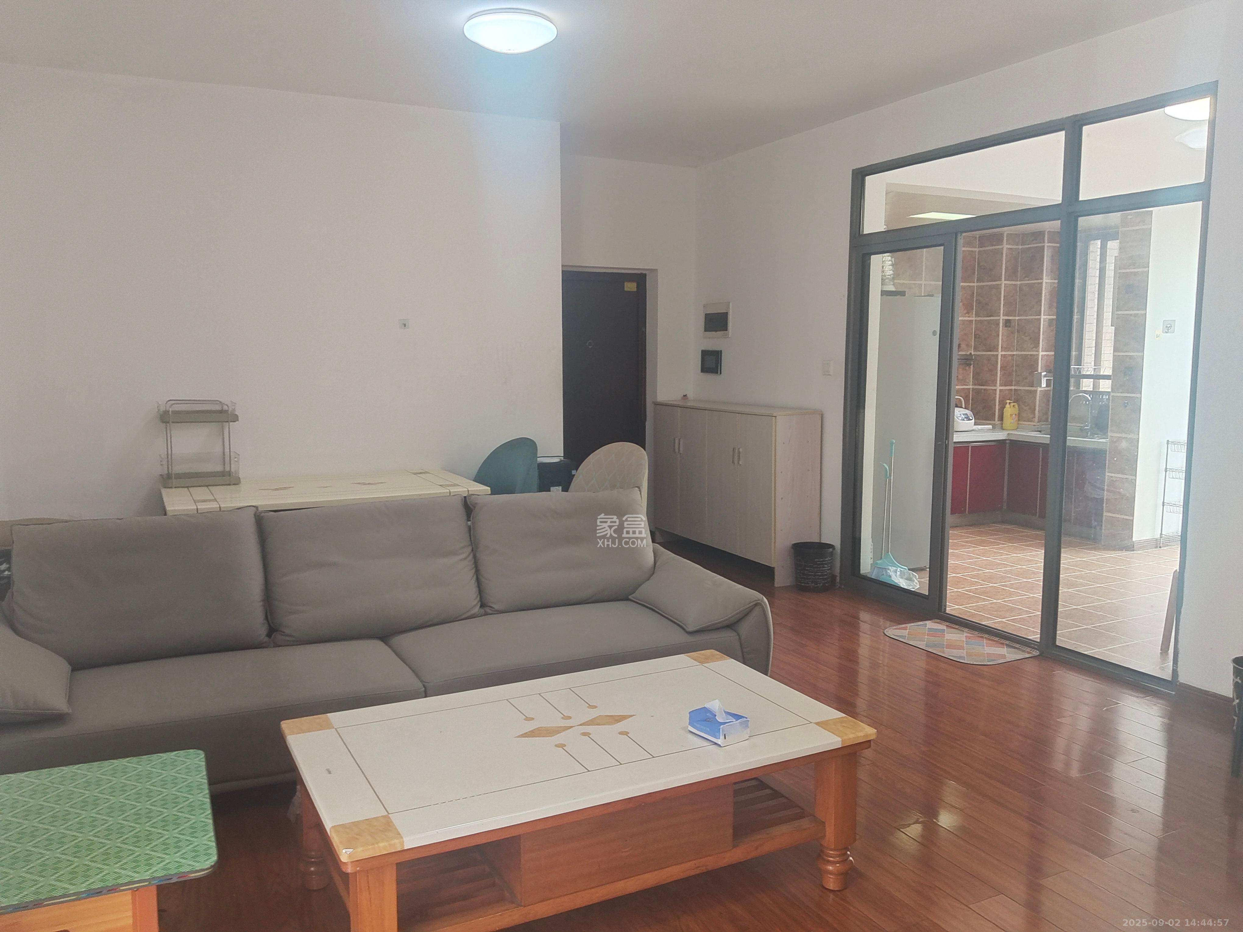 鑫远熙山  3室2厅1卫    2500.0元/月室内图