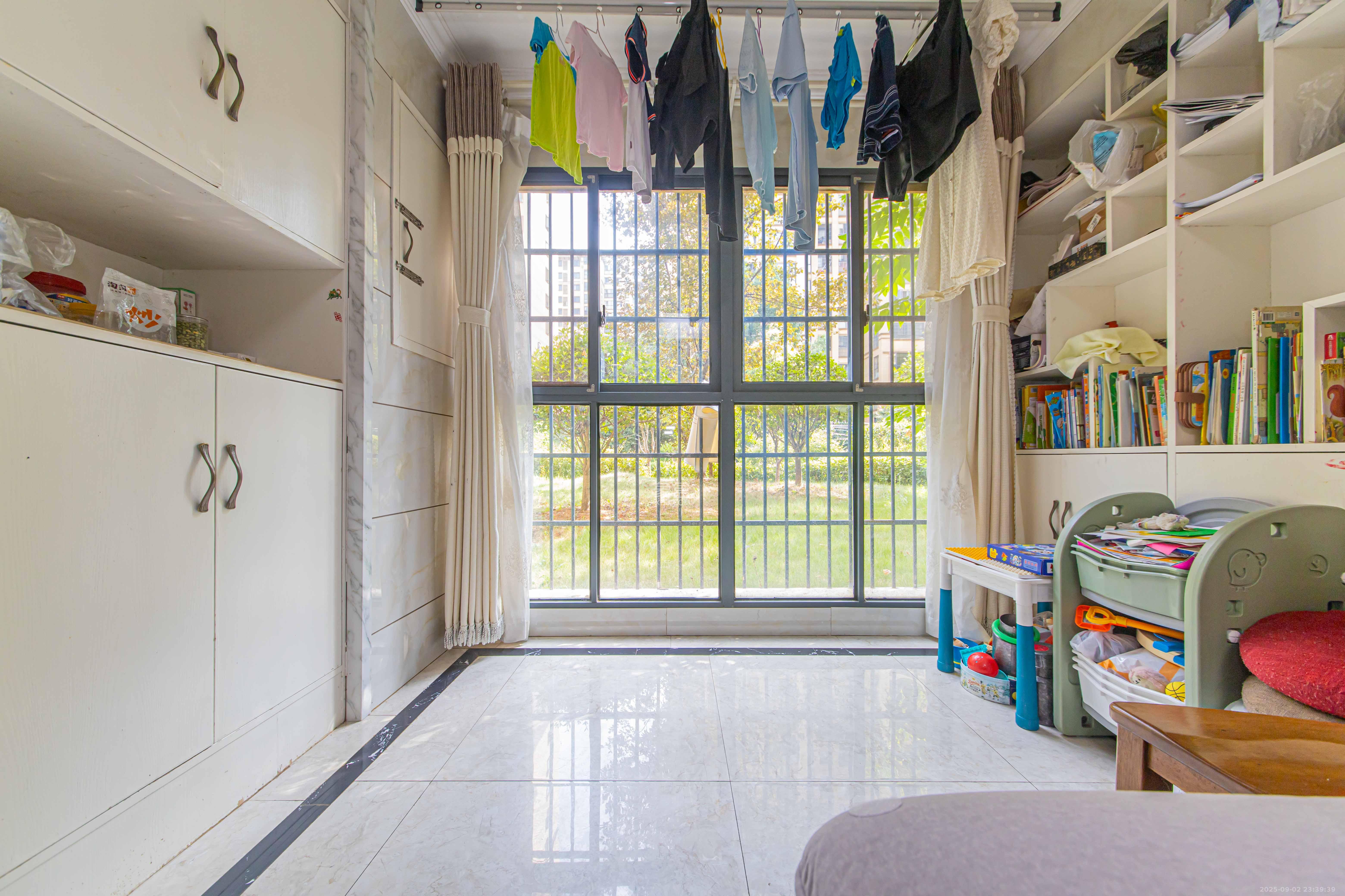 中建芙蓉嘉苑  3室2厅2卫    88.8万 中建芙蓉嘉苑  3室2厅2卫    88.8万阳台