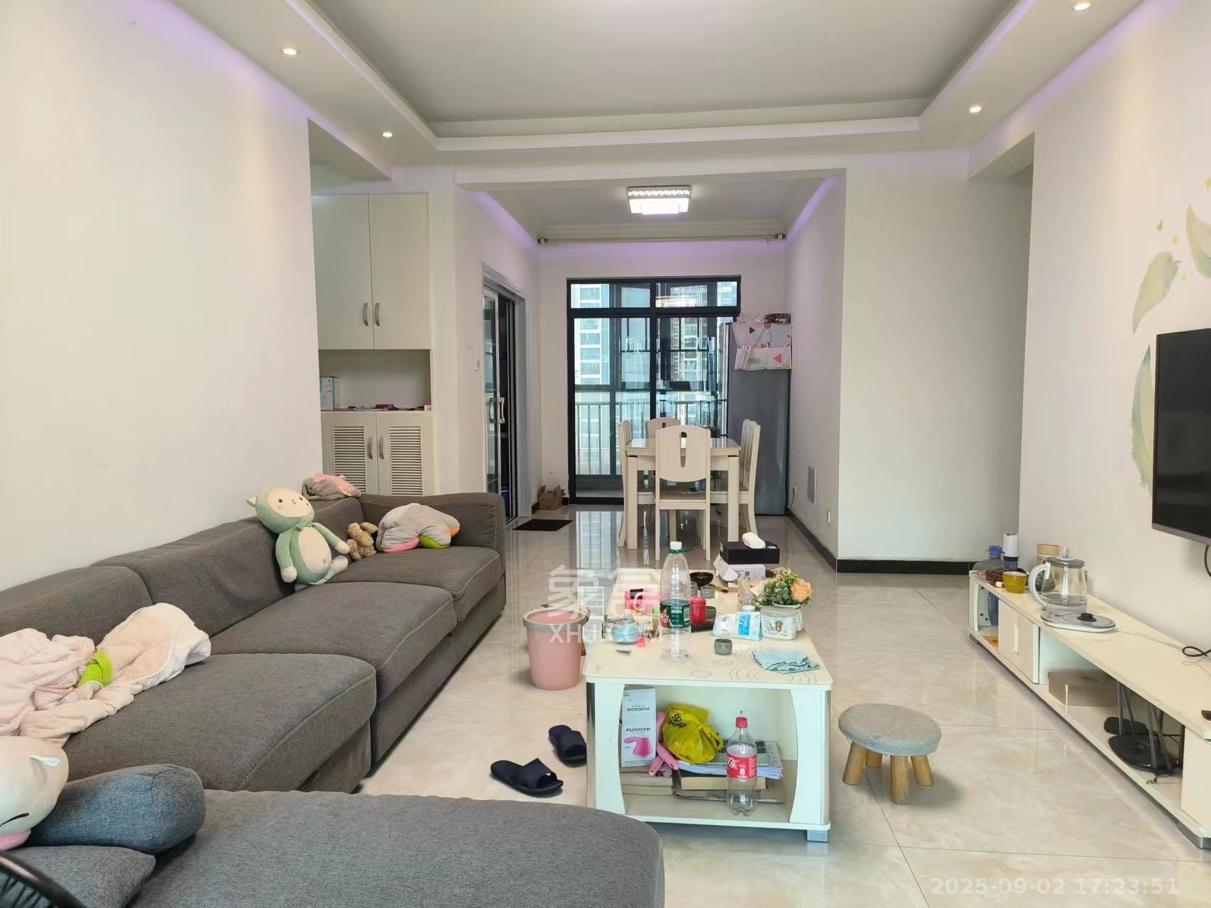 恒生碧水龙庭 3室2厅2卫 2100.0元/月 恒生碧水龙庭 3室2厅2卫 2100.0元/月室内图