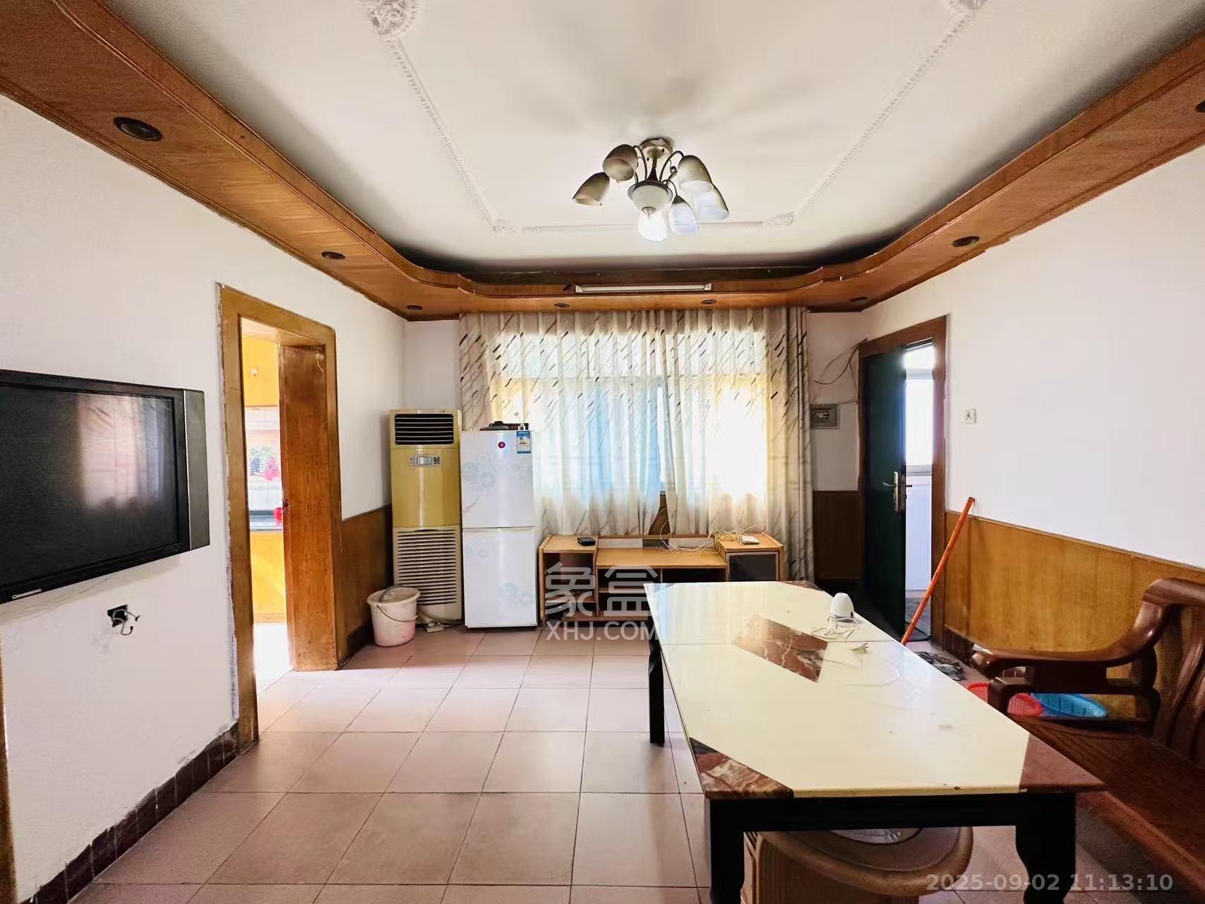 新开铺176号(环线拆迁指挥部) 2室1厅1卫 1100.0元/月 新开铺176号(环线拆迁指挥部) 2室1厅1卫 1100.0元/月室内图