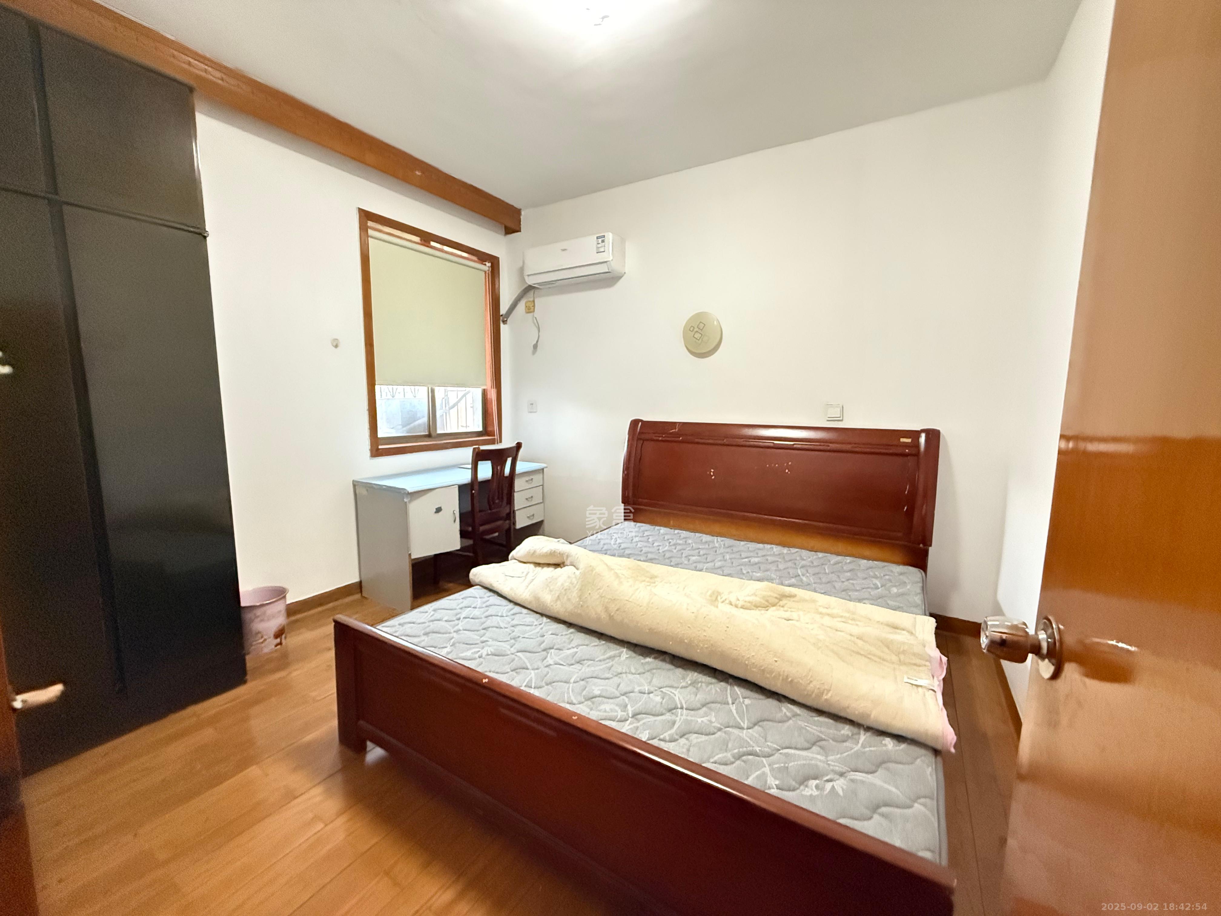 中建五局信和苑三区 2室2厅1卫 1500.0元/月 中建五局信和苑三区 2室2厅1卫 1500.0元/月室内图