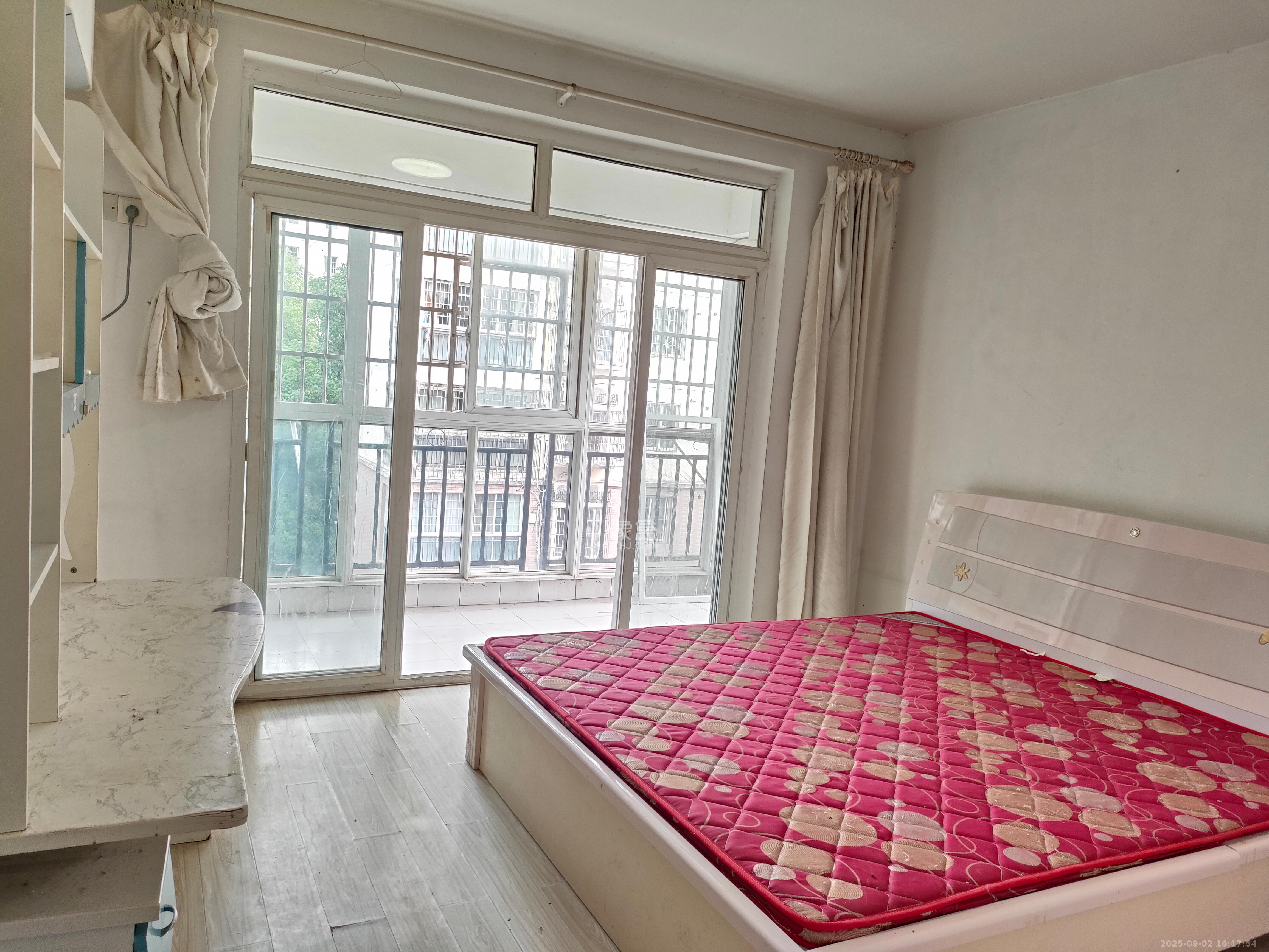 东方名都百草园 2室1厅1卫 1400.0元/月 东方名都百草园 2室1厅1卫 1400.0元/月室内图