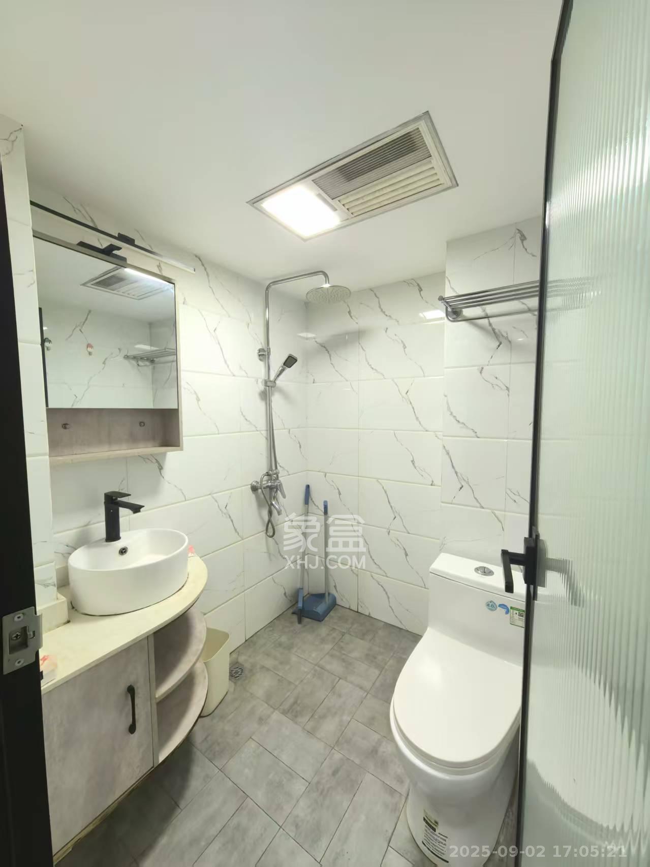 欣隆居  2室0厅0卫   2300.00元/月室内图