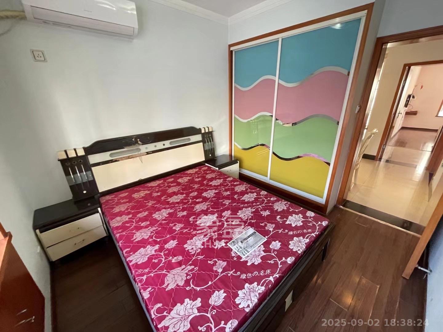 运通馨苑 1室0厅0卫 2500.0元/月 运通馨苑 1室0厅0卫 2500.0元/月室内图