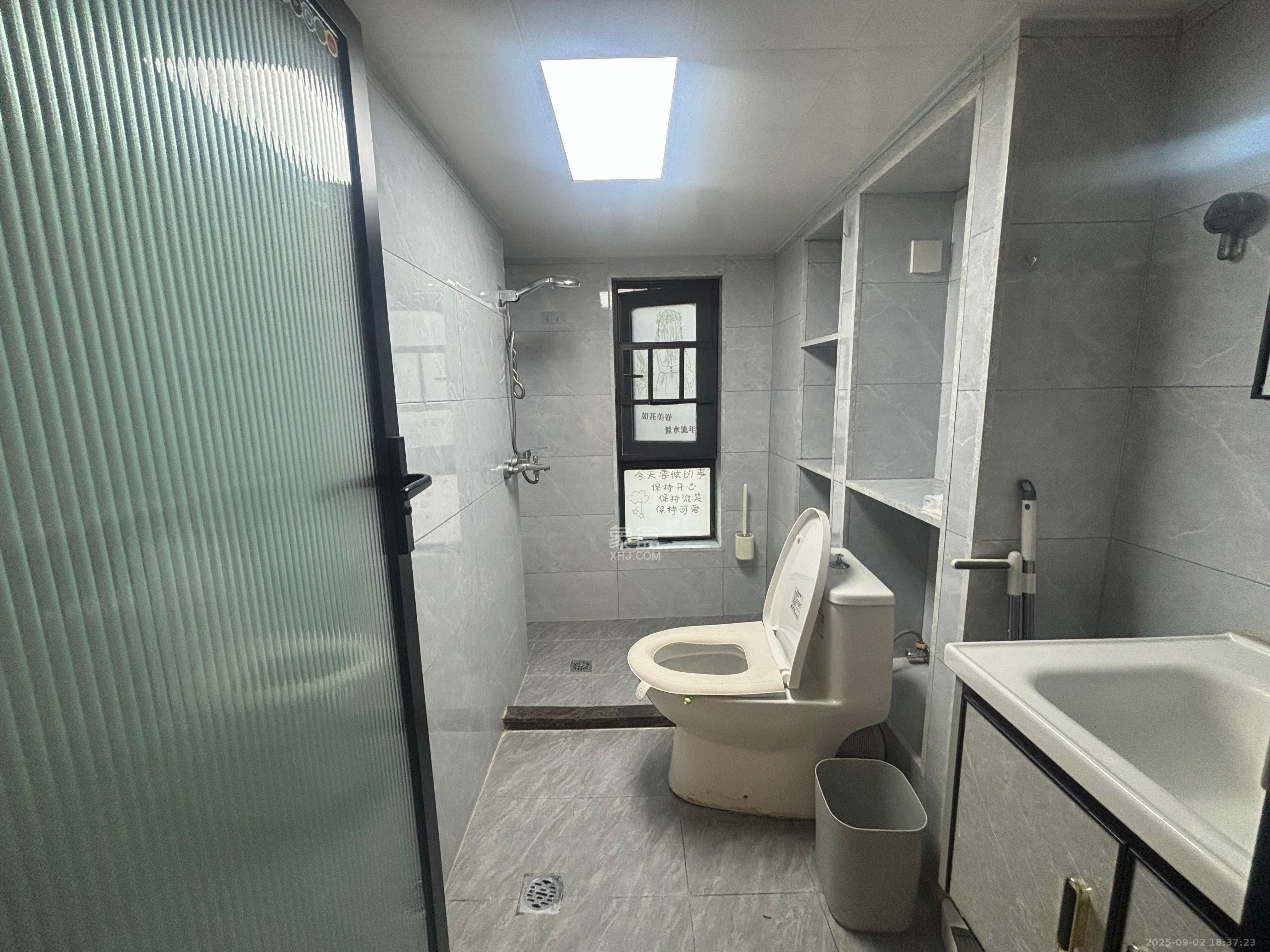 万科金色梦想B区  3室2厅1卫    2800.0元/月 万科金色梦想B区  3室2厅1卫    2800.0元/月室内图