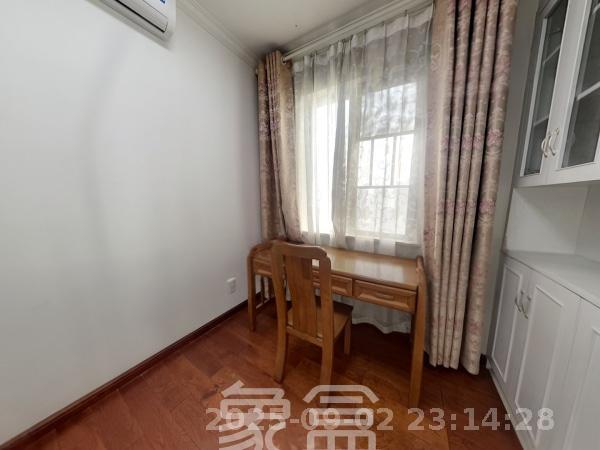 和泓梅溪四季 3室1厅1卫 2800.0元/月 和泓梅溪四季 3室1厅1卫 2800.0元/月室内图