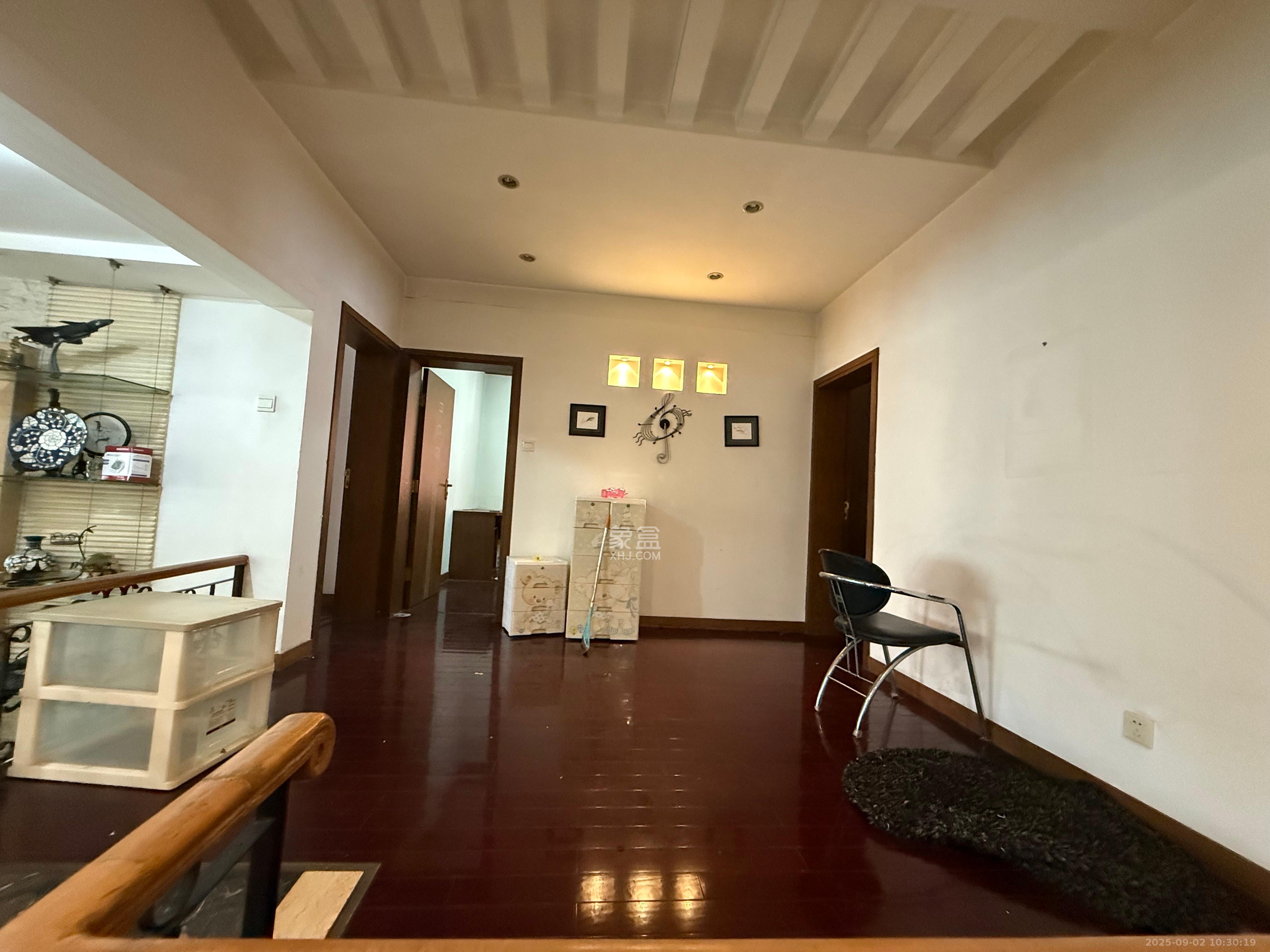 鑫天花园 4室3厅2卫 2600.0元/月 鑫天花园 4室3厅2卫 2600.0元/月室内图