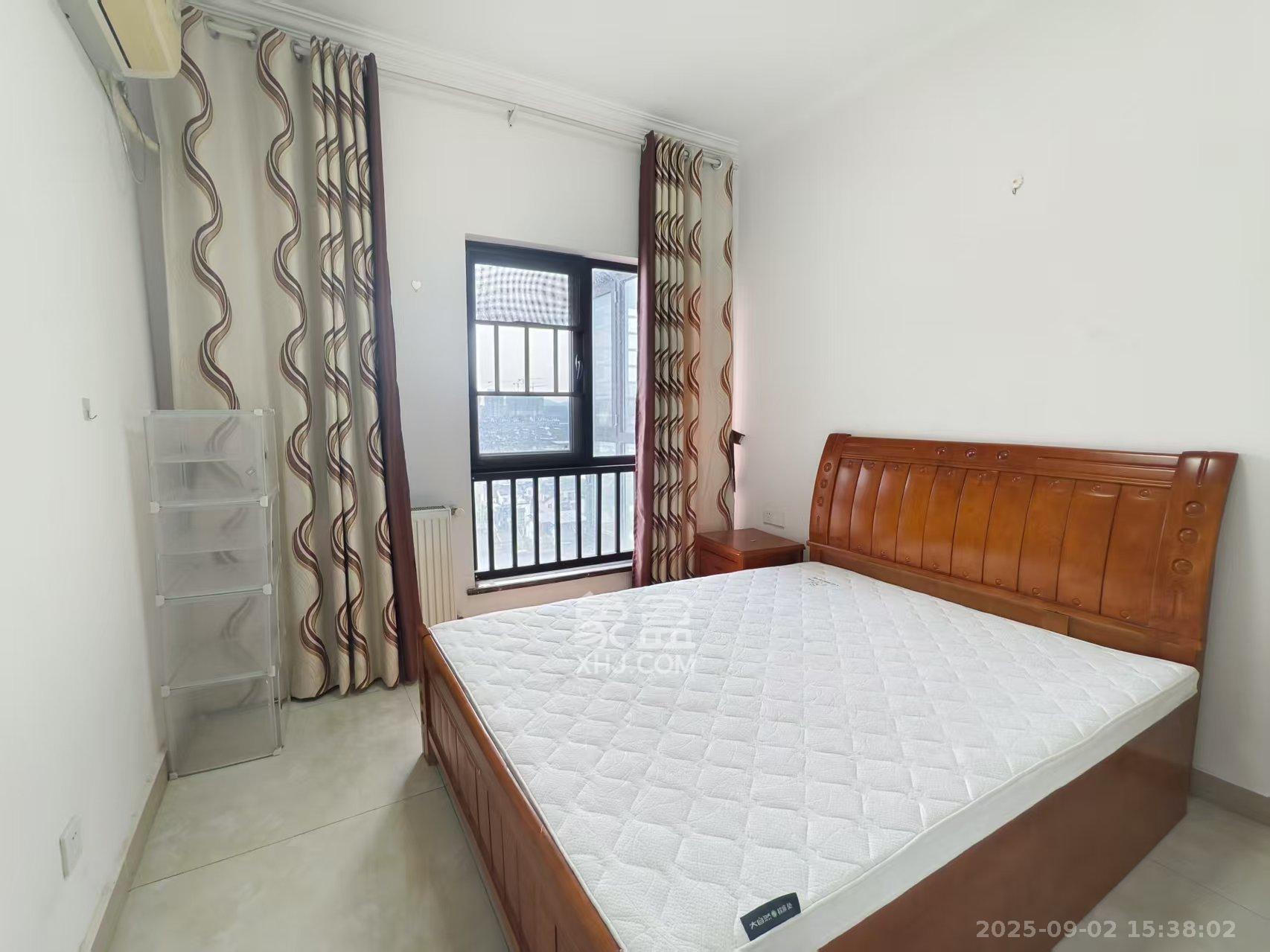 中国铁建洋湖苑  3室2厅2卫    2400.0元/月室内图