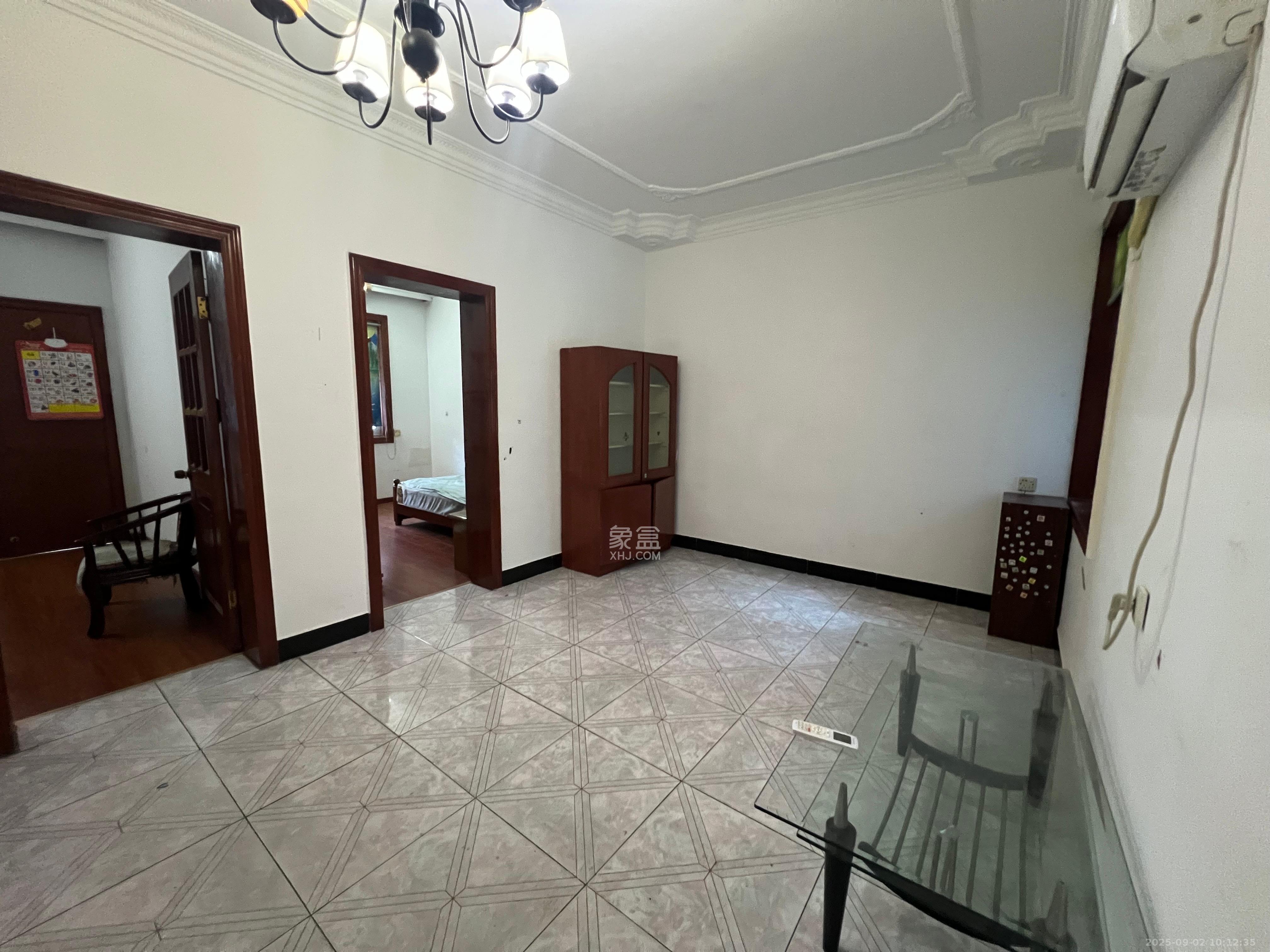 狮子山二片 1室0厅0卫 1600.0元/月 狮子山二片 1室0厅0卫 1600.0元/月室内图