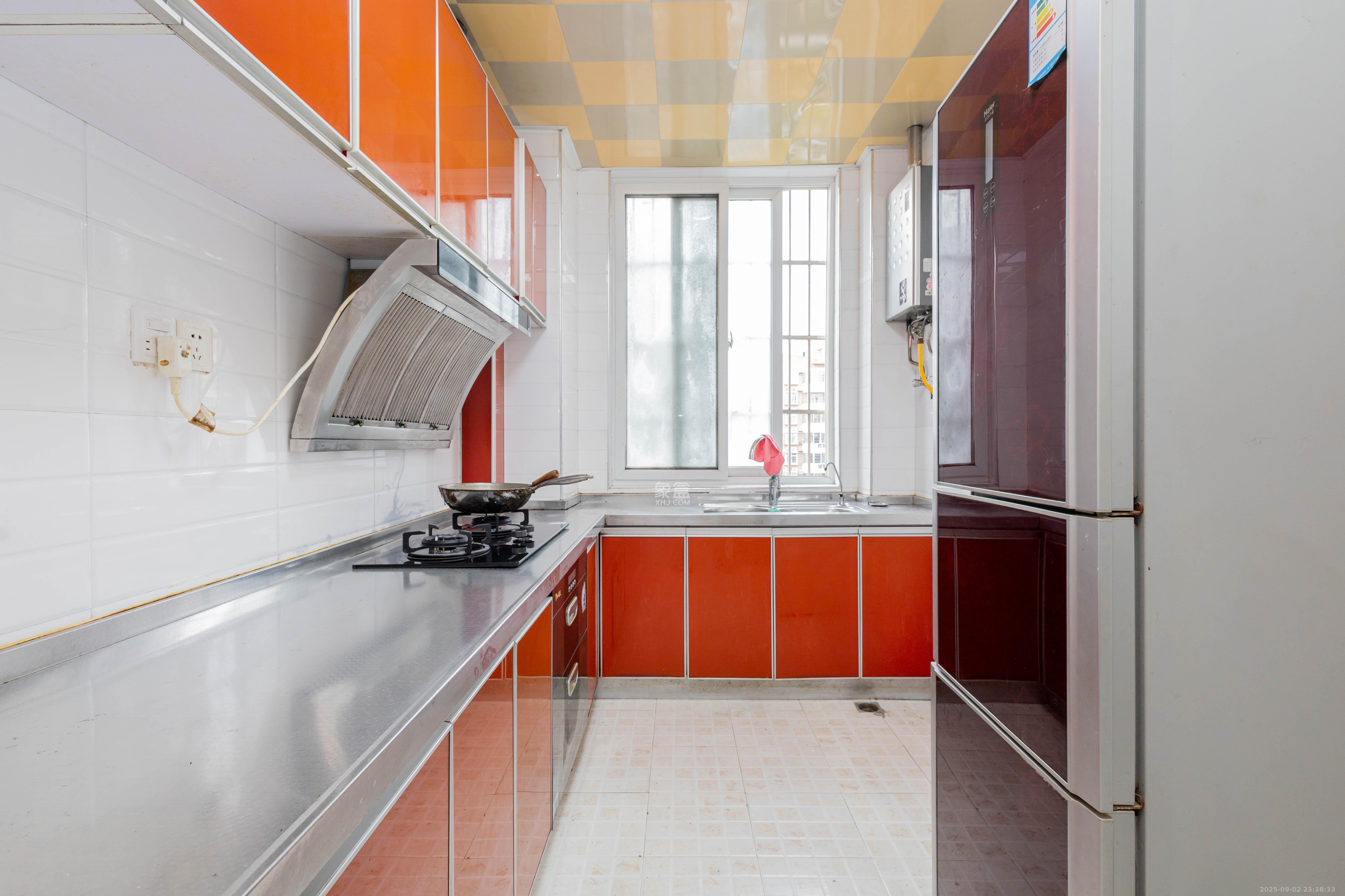 星城国际 4室2厅2卫 66.8万 星城国际 4室2厅2卫 66.8万厨房