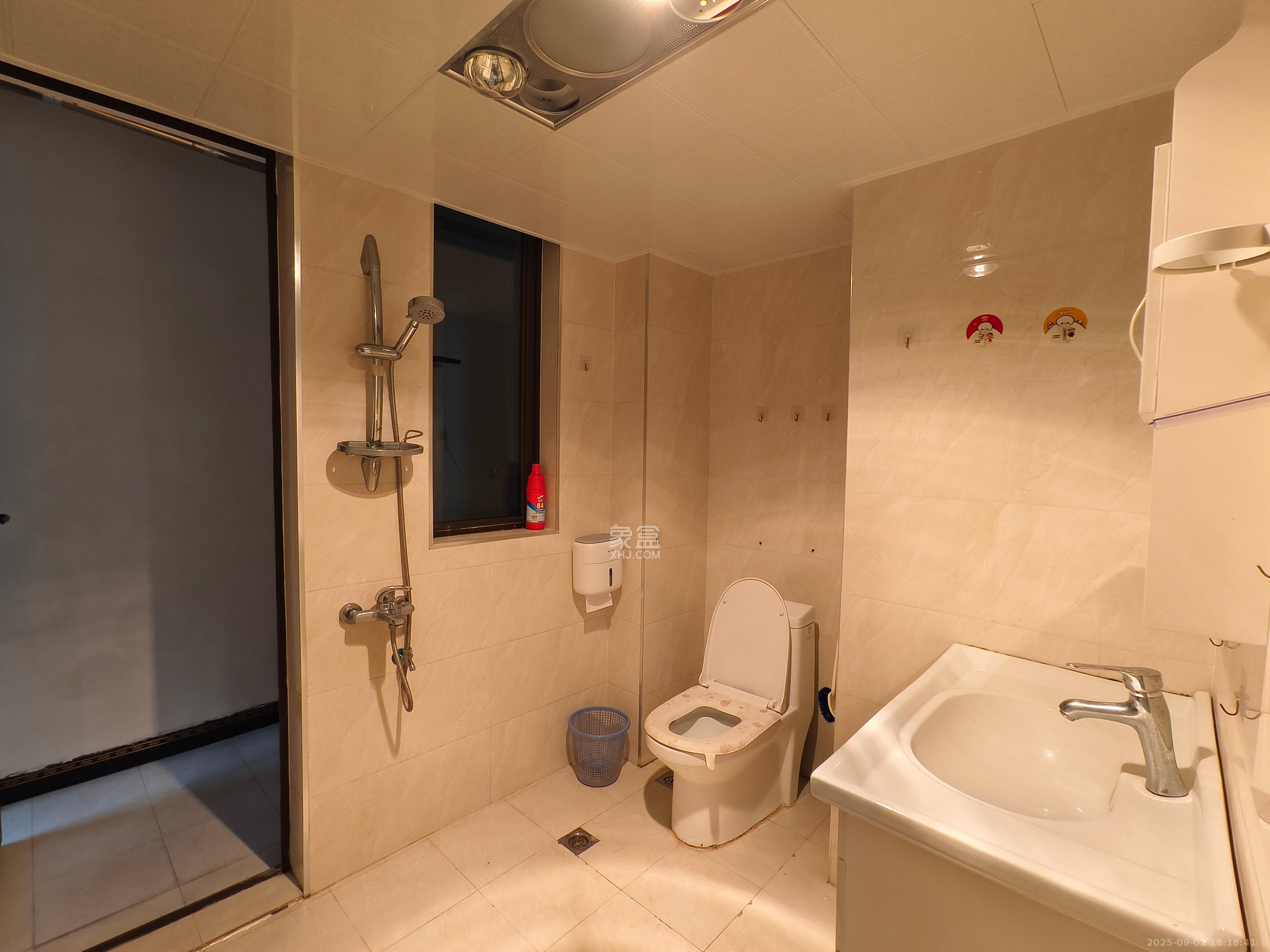 南山雍江汇(滨江国际新城)  3室2厅1卫    2900.0元/月 南山雍江汇(滨江国际新城)  3室2厅1卫    2900.0元/月室内图