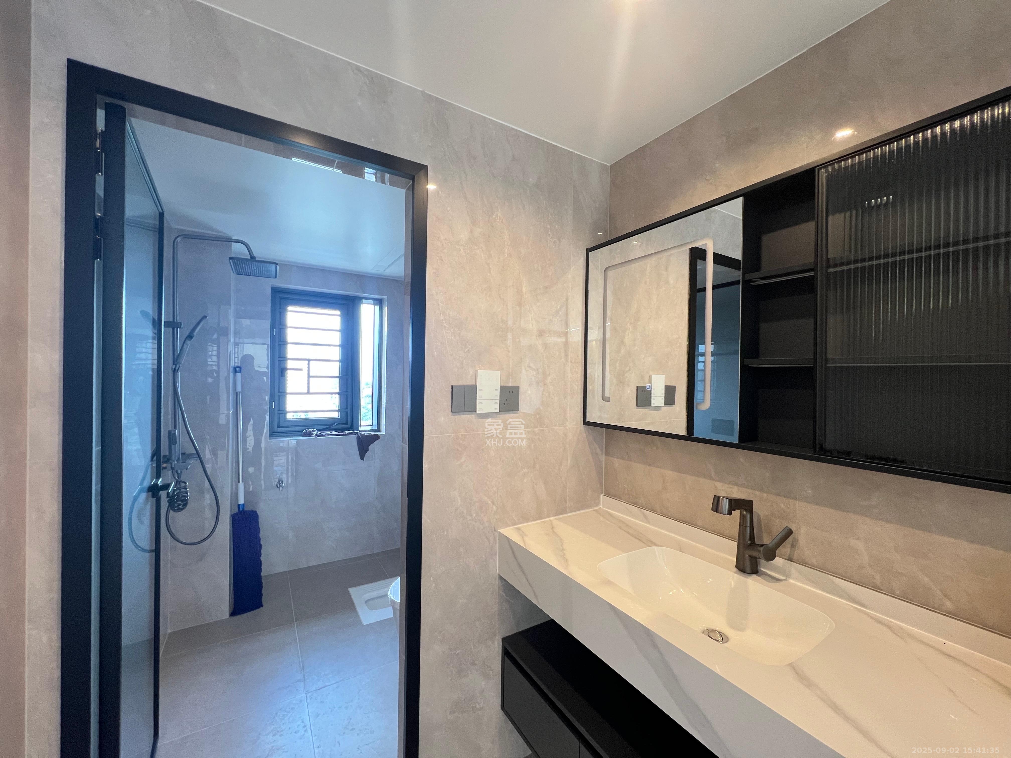 嘉雨东苑 3室2厅2卫 10000.0元/月 嘉雨东苑 3室2厅2卫 10000.0元/月室内图