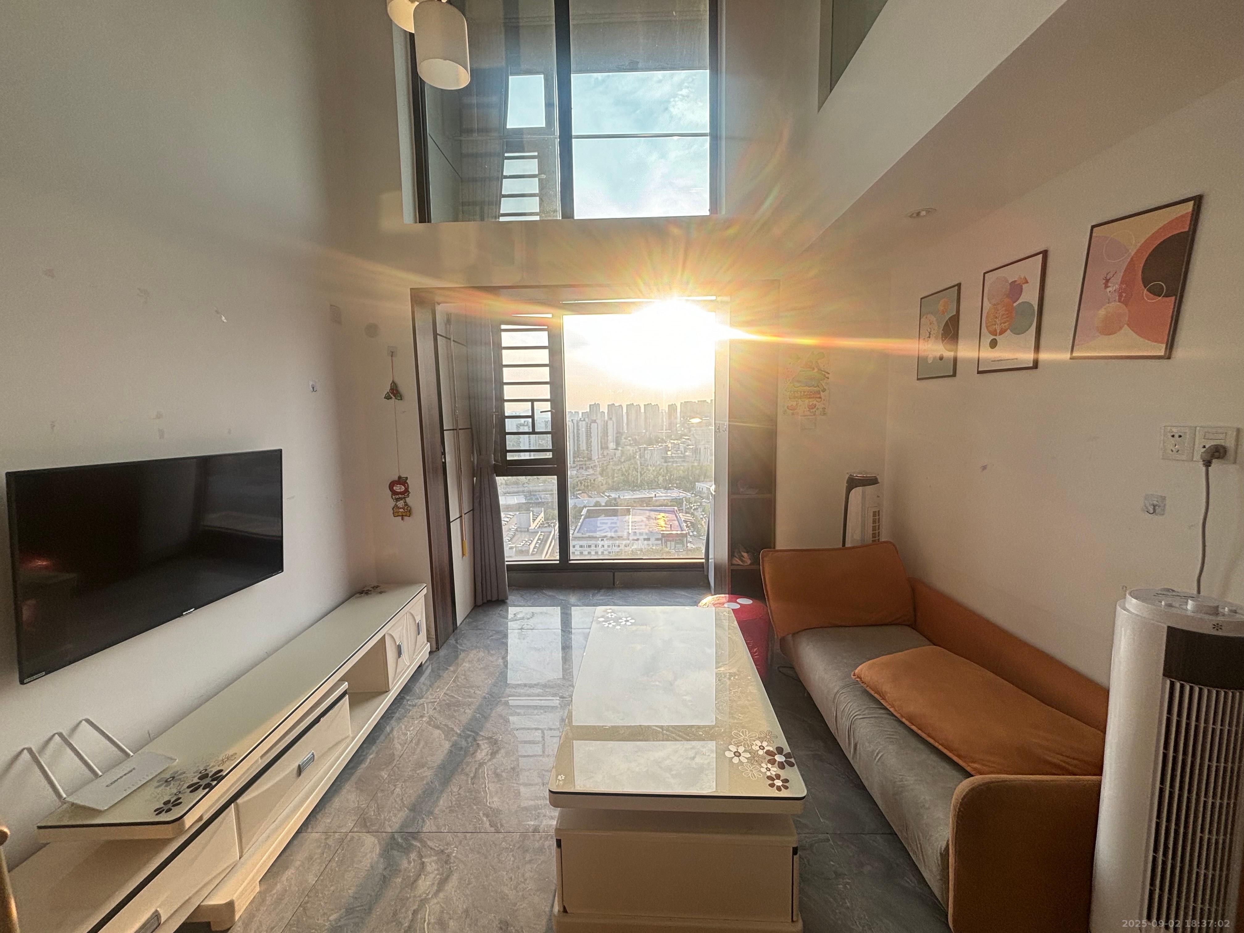 万科金色梦想B区  3室2厅1卫    2800.0元/月 万科金色梦想B区  3室2厅1卫    2800.0元/月室内图