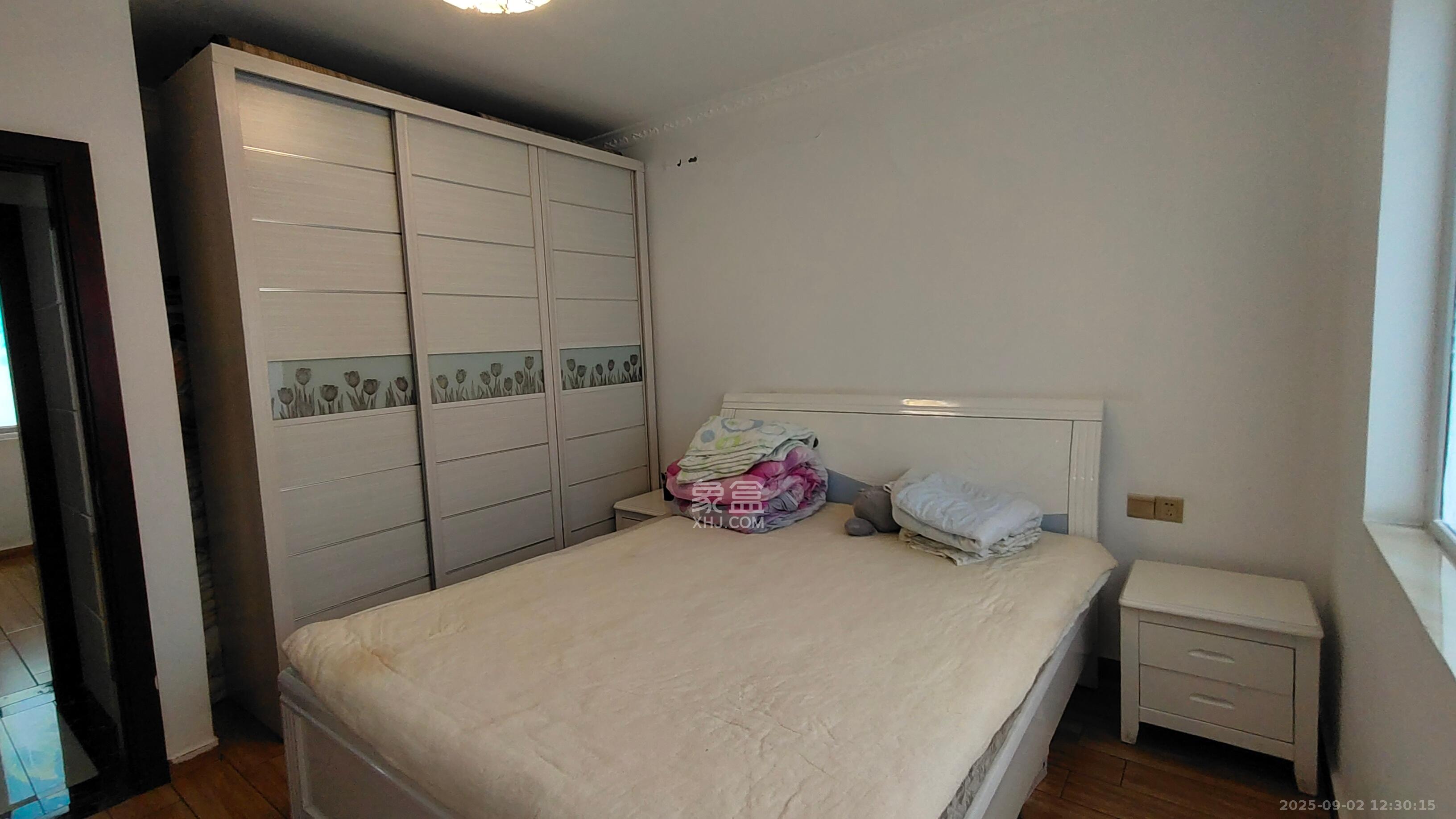 丽发新城  3室2厅1卫    2200.0元/月 丽发新城  3室2厅1卫    2200.0元/月室内图