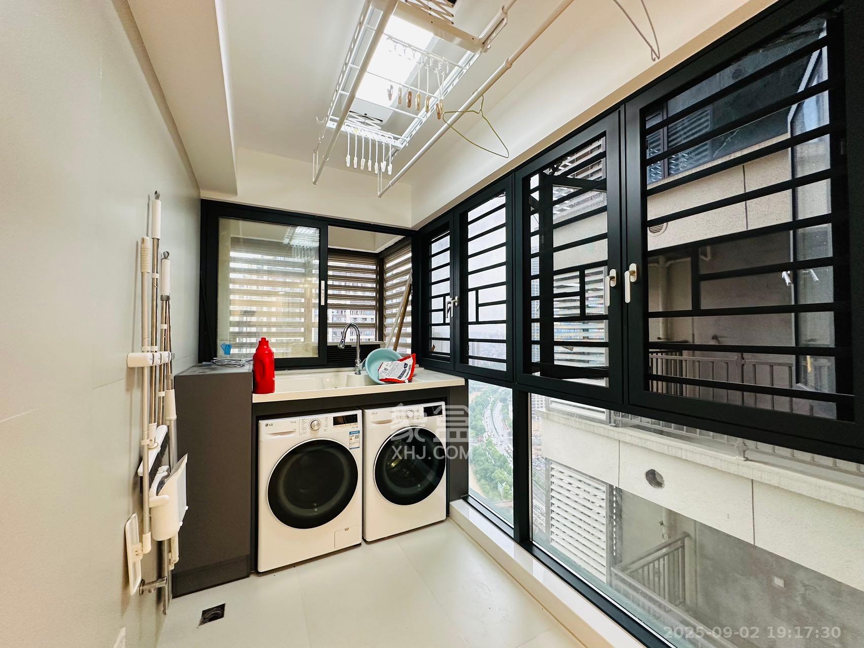 梅溪华府(新城金茂梦想华府)  4室2厅3卫    7000.0元/月 梅溪华府(新城金茂梦想华府)  4室2厅3卫    7000.0元/月室内图