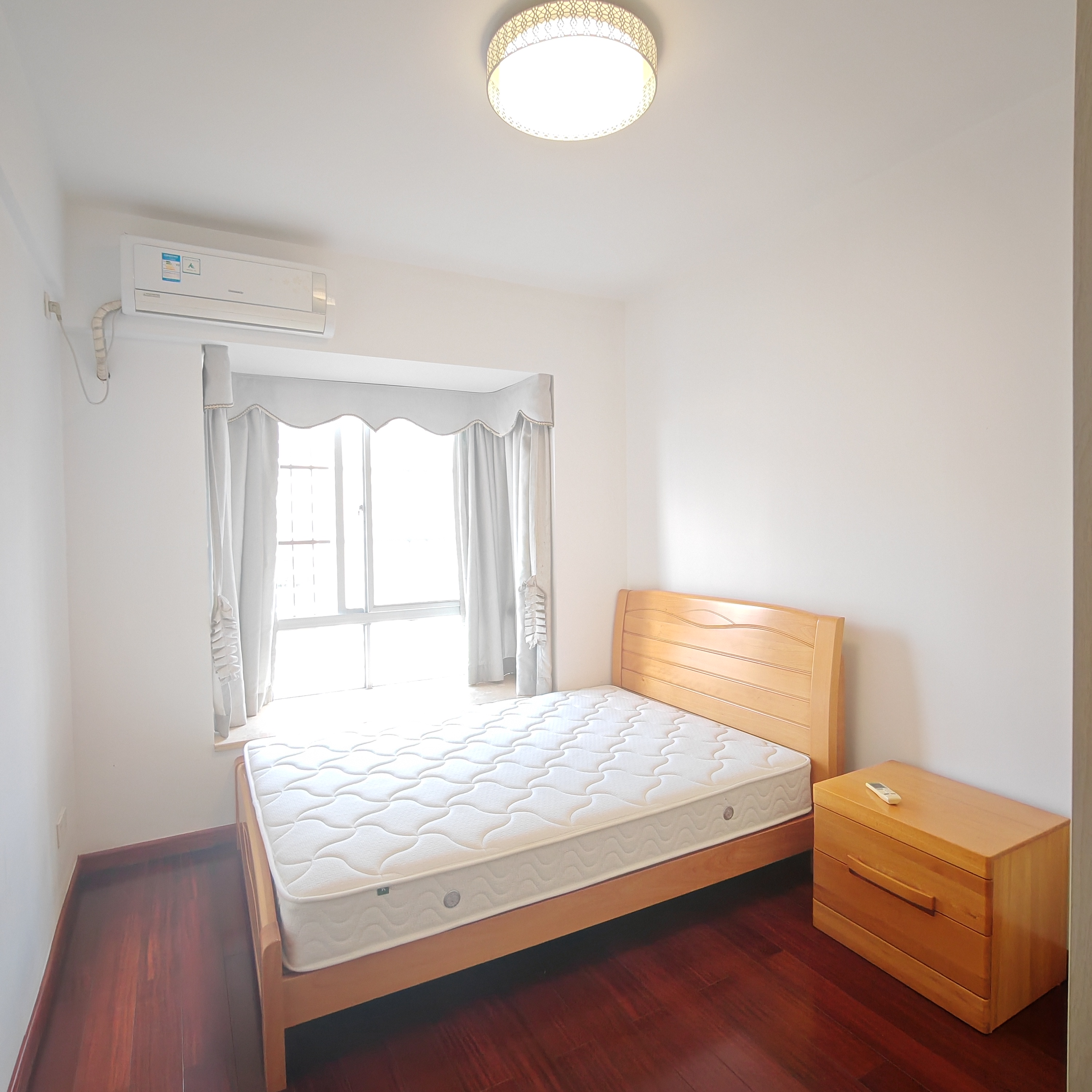 学苑公寓 3室2厅2卫 3100.0元/月 学苑公寓 3室2厅2卫 3100.0元/月室内图