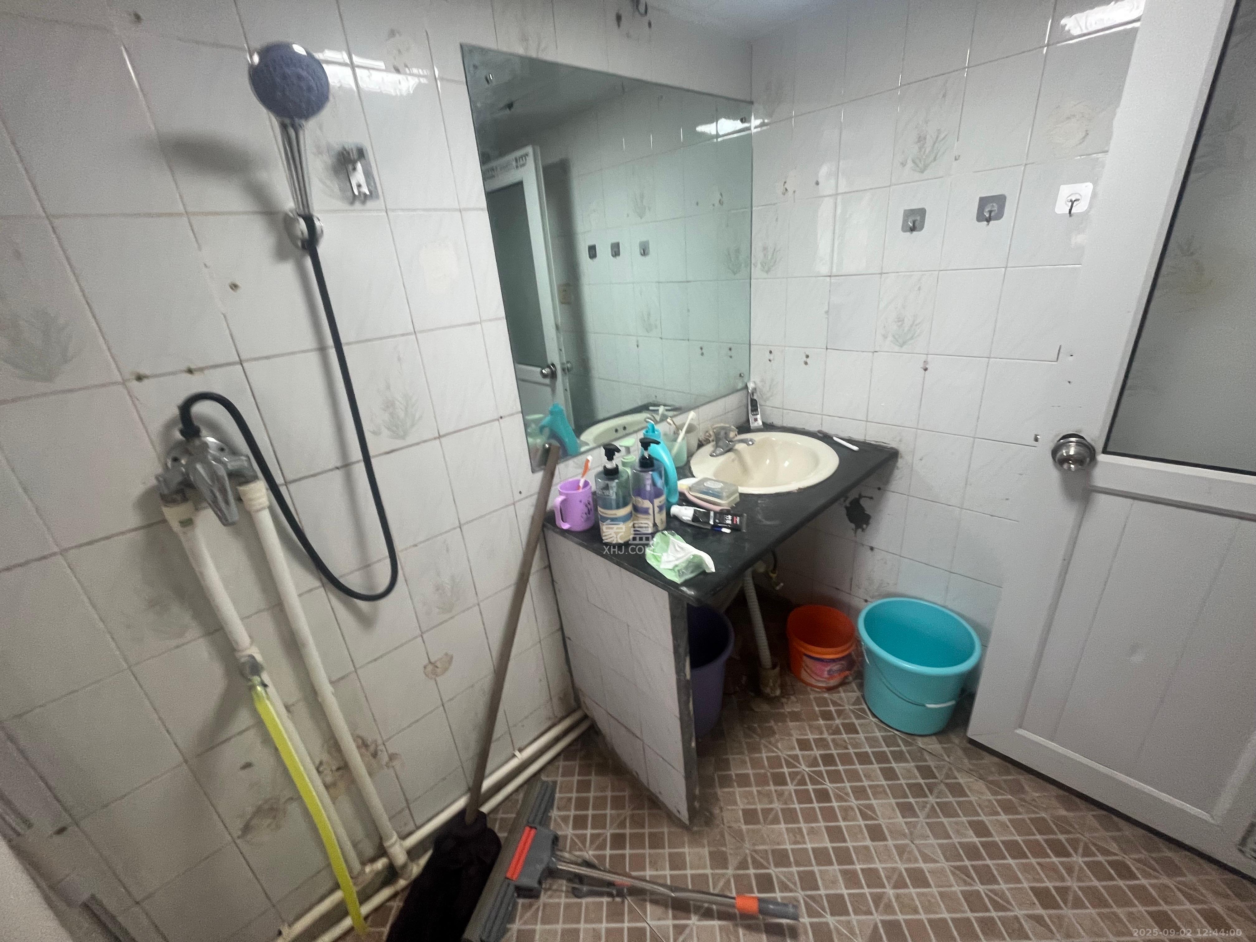 省军区宿舍  1室0厅0卫    3000.0元/月室内图