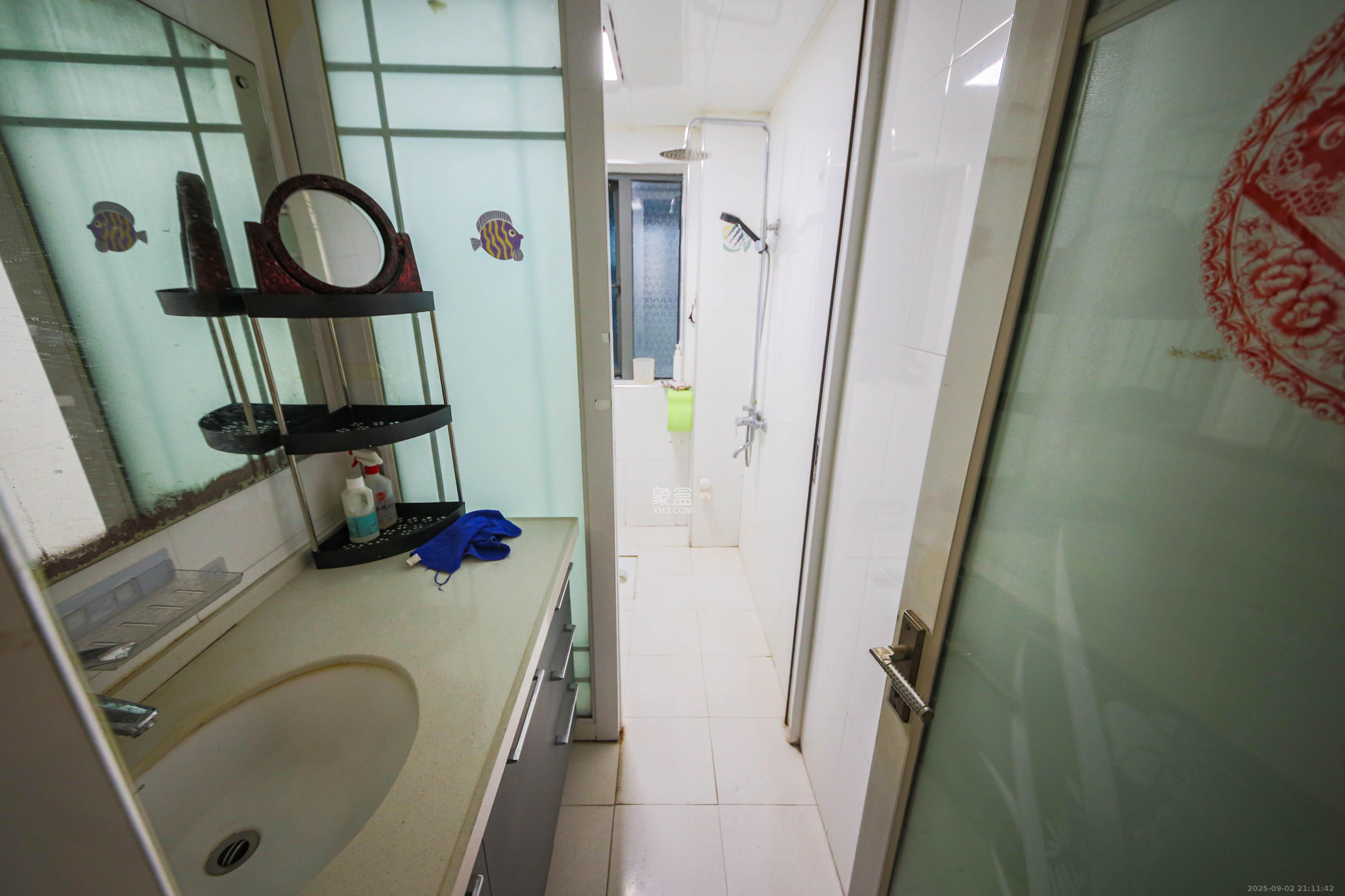 BOBO天下城（CTA财富中心）  3室2厅1卫    82.0万卫生间