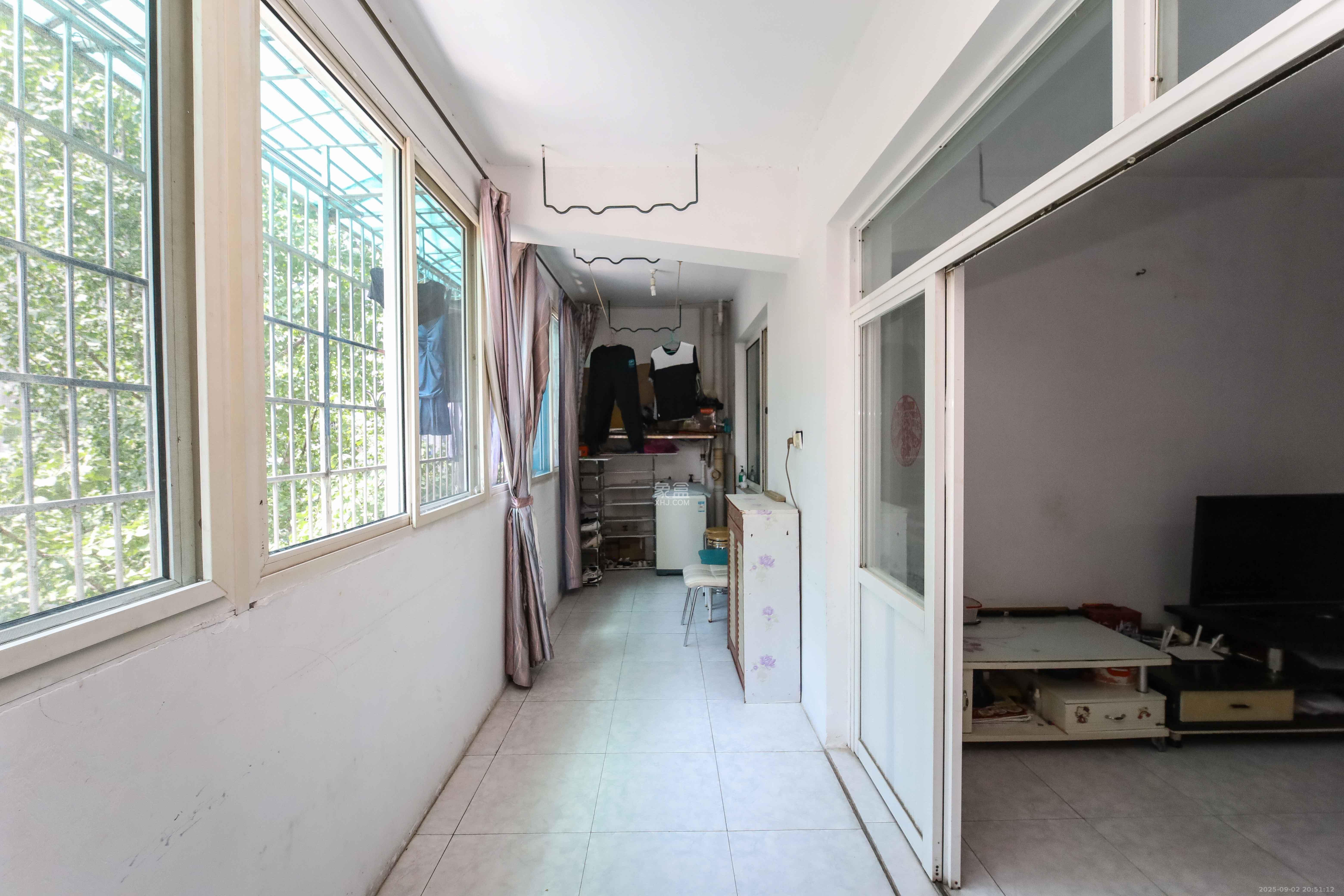 荷花园电信宿舍（天辰荷花苑）  2室2厅1卫    78.0万阳台