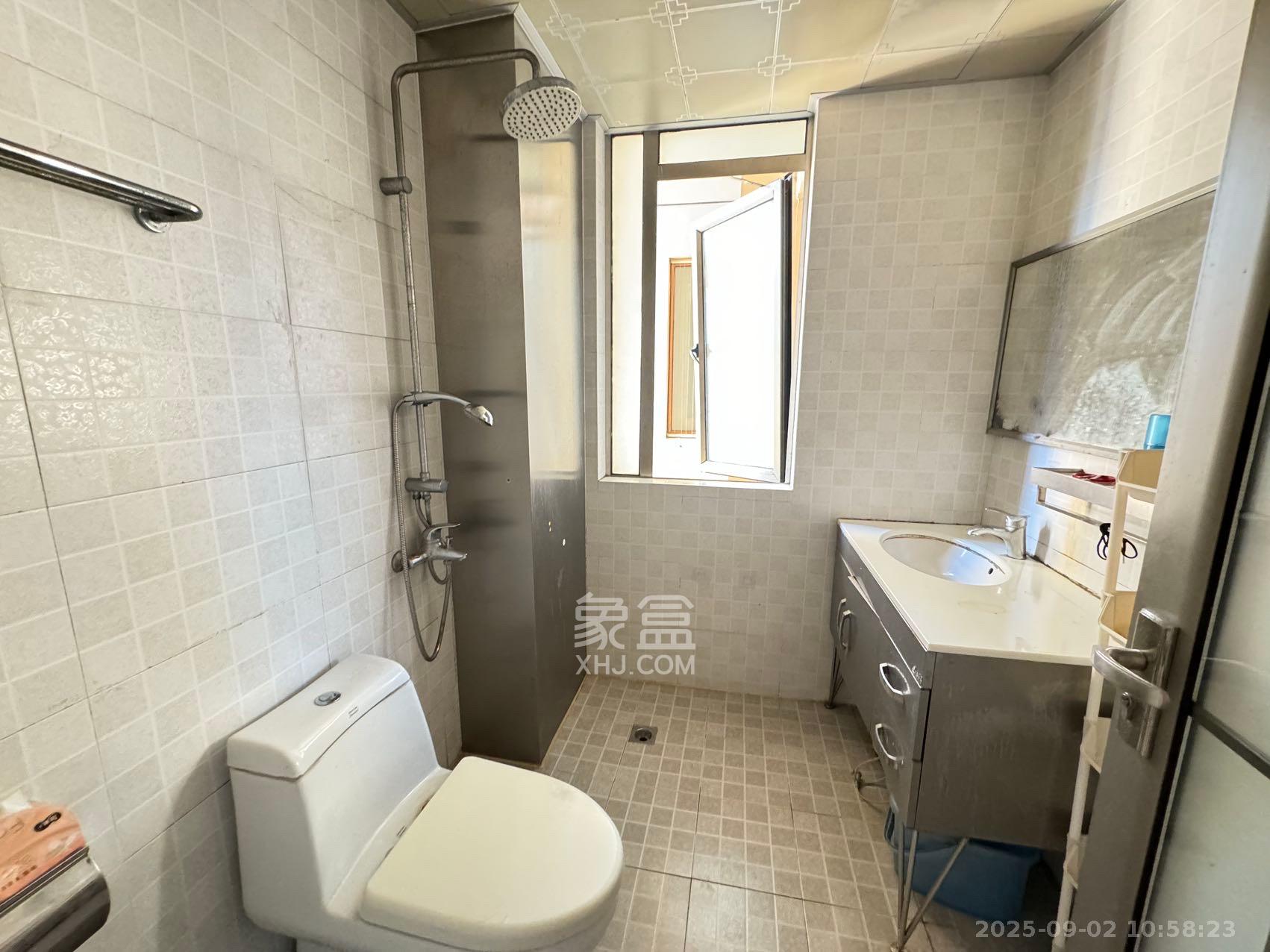 世嘉国际华城 2室2厅2卫 2900.0元/月 世嘉国际华城 2室2厅2卫 2900.0元/月室内图