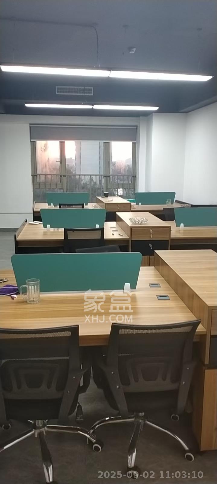 梅溪湖金茂湾  1室0厅0卫    6100.0元/月