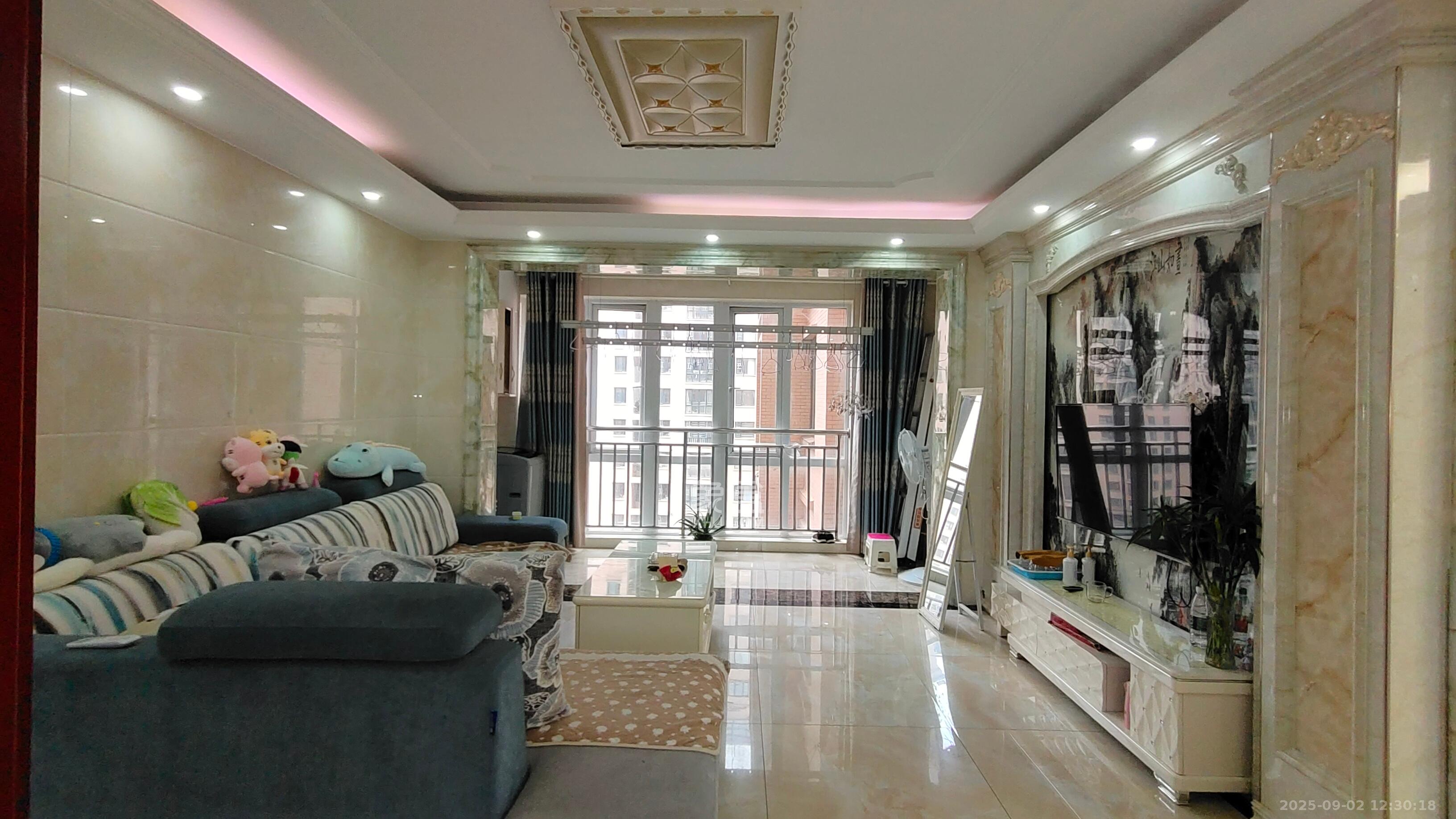 丽发新城  3室2厅1卫    2200.0元/月 丽发新城  3室2厅1卫    2200.0元/月室内图