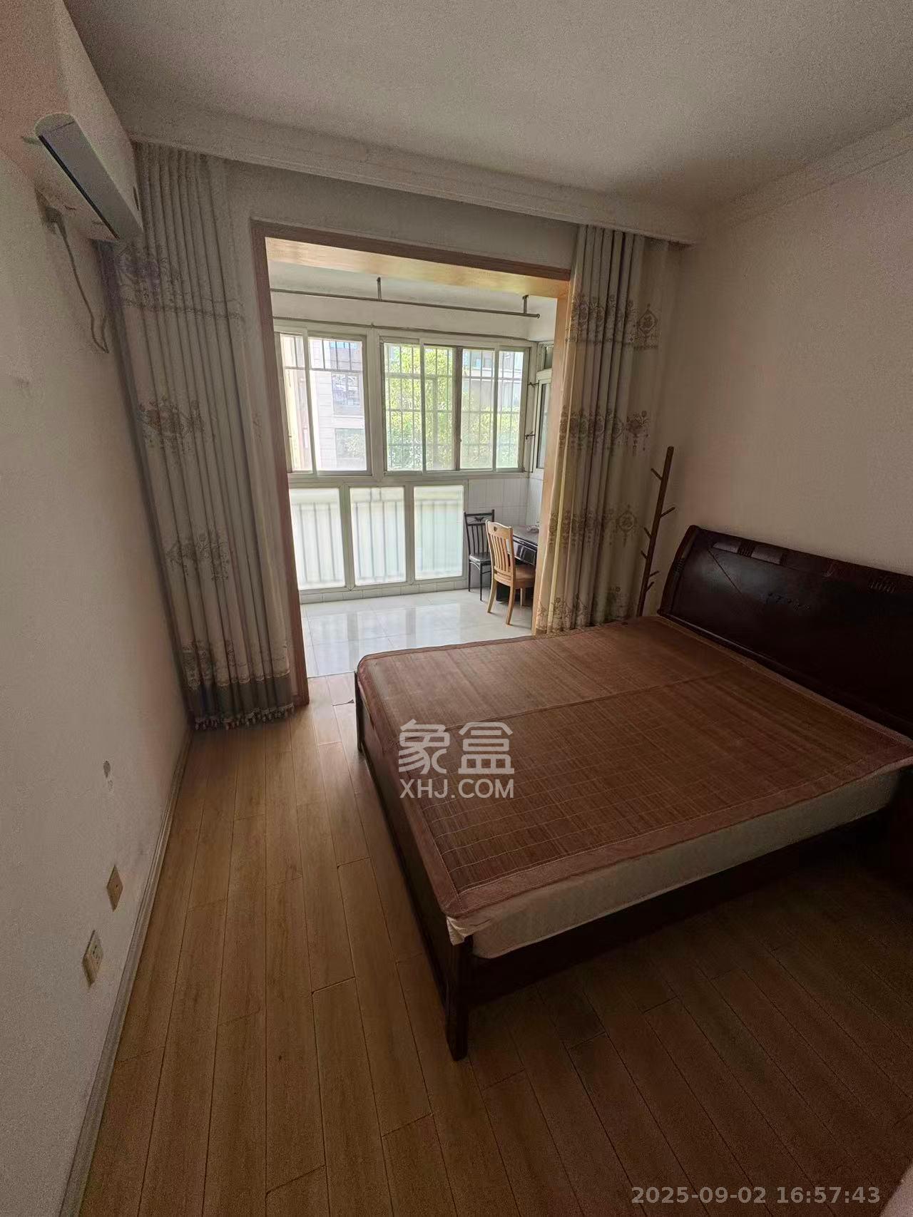 好家园  2室2厅1卫    1600.0元/月 好家园  2室2厅1卫    1600.0元/月室内图