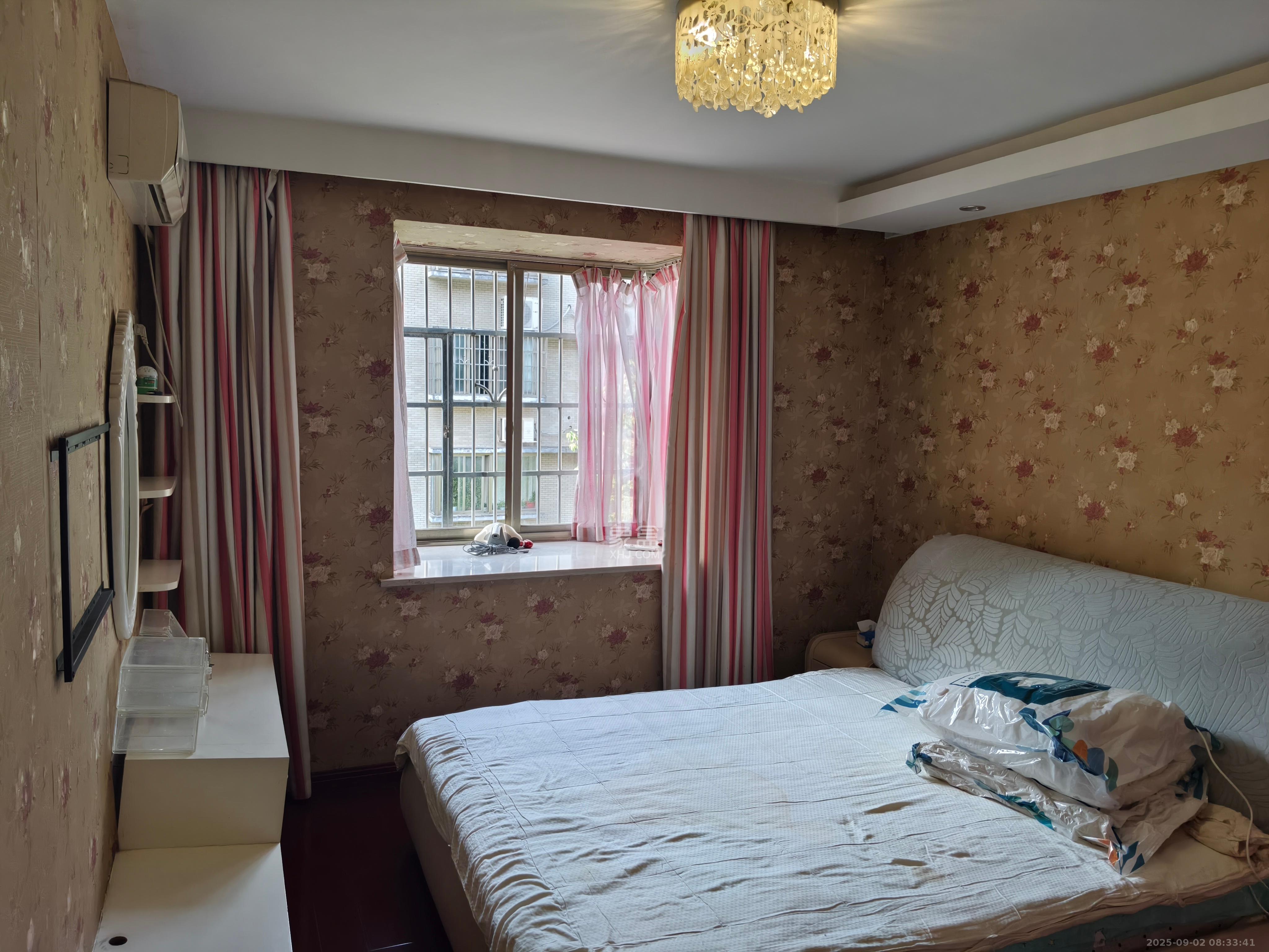 雄海花园  2室2厅1卫    2600.0元/月室内图