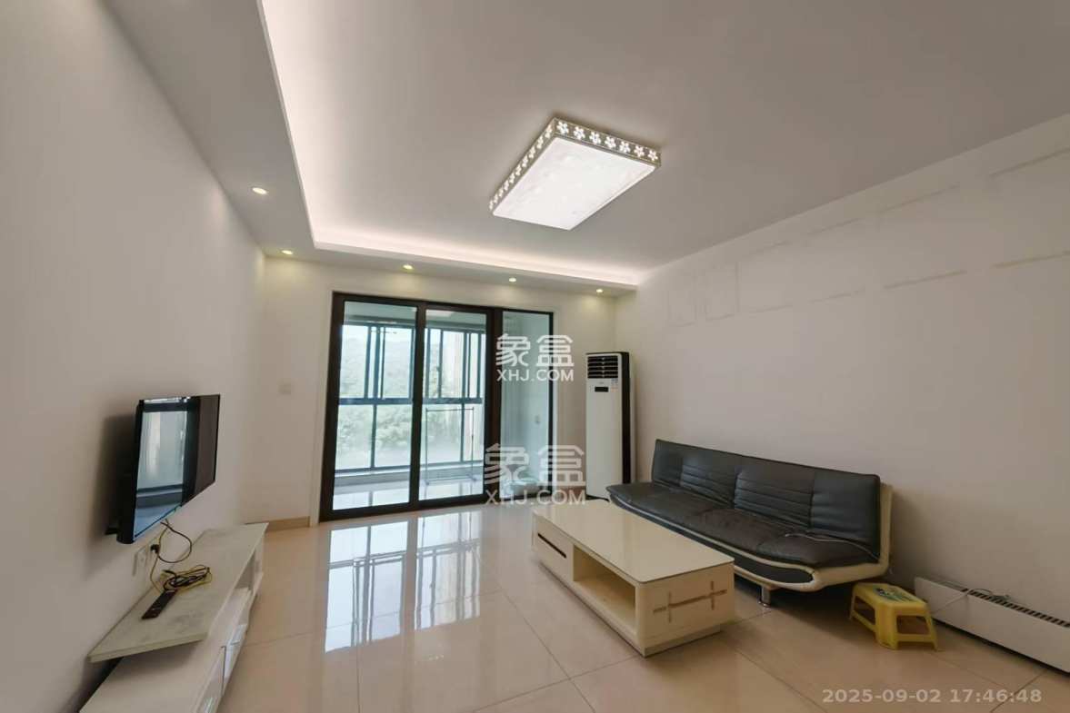 金茂梅溪湖  2室2厅1卫    2500.0元/月 金茂梅溪湖  2室2厅1卫    2500.0元/月室内图