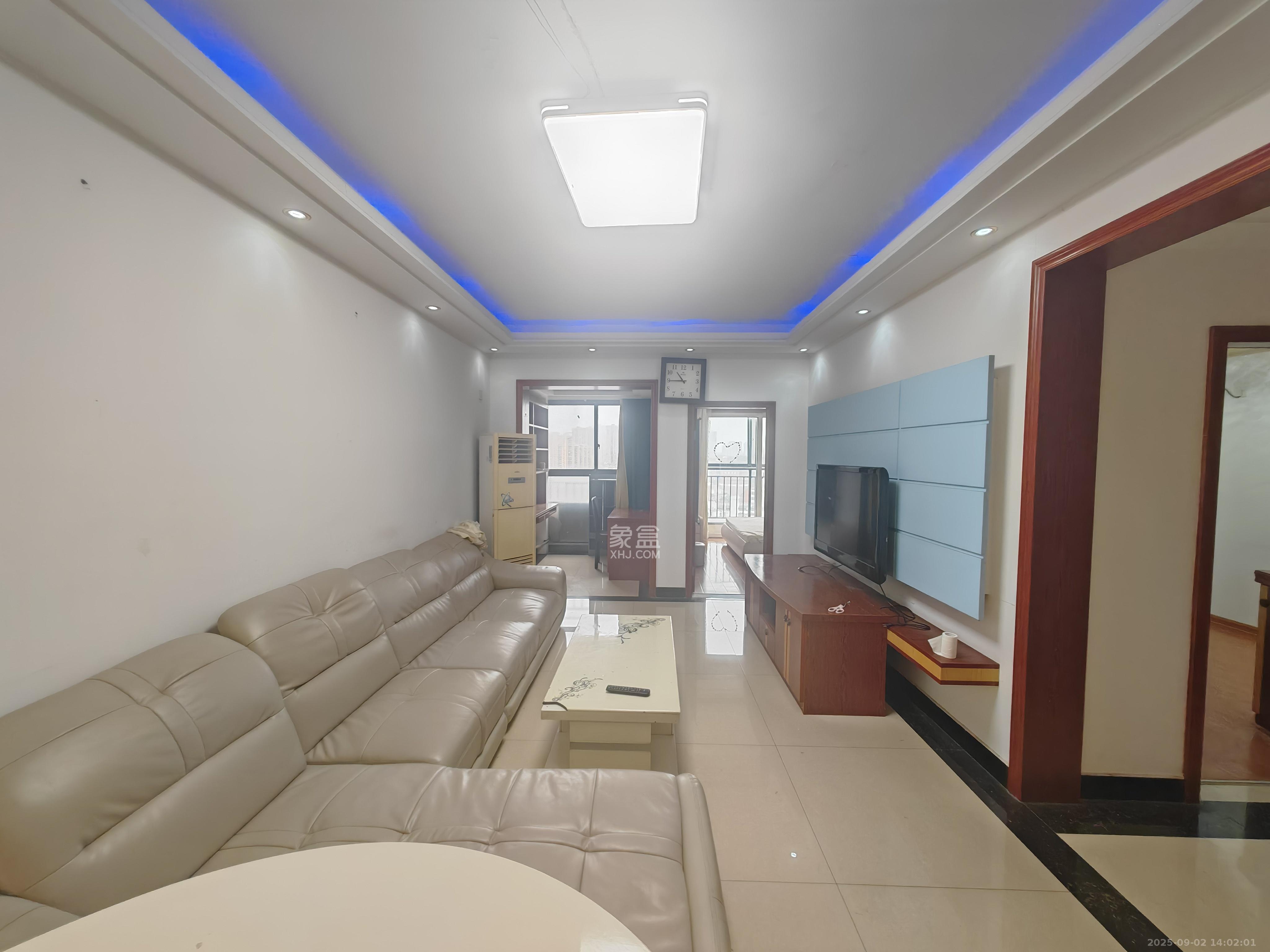 郡原居里  2室2厅1卫    1600.0元/月 郡原居里  2室2厅1卫    1600.0元/月