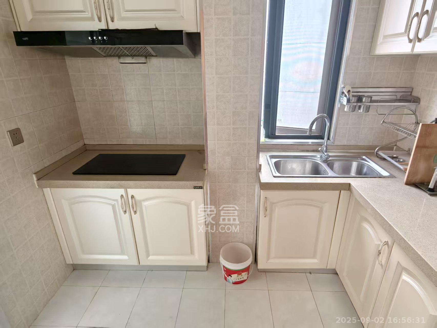 鑫远微中心  2室1厅1卫    1800.0元/月室内图