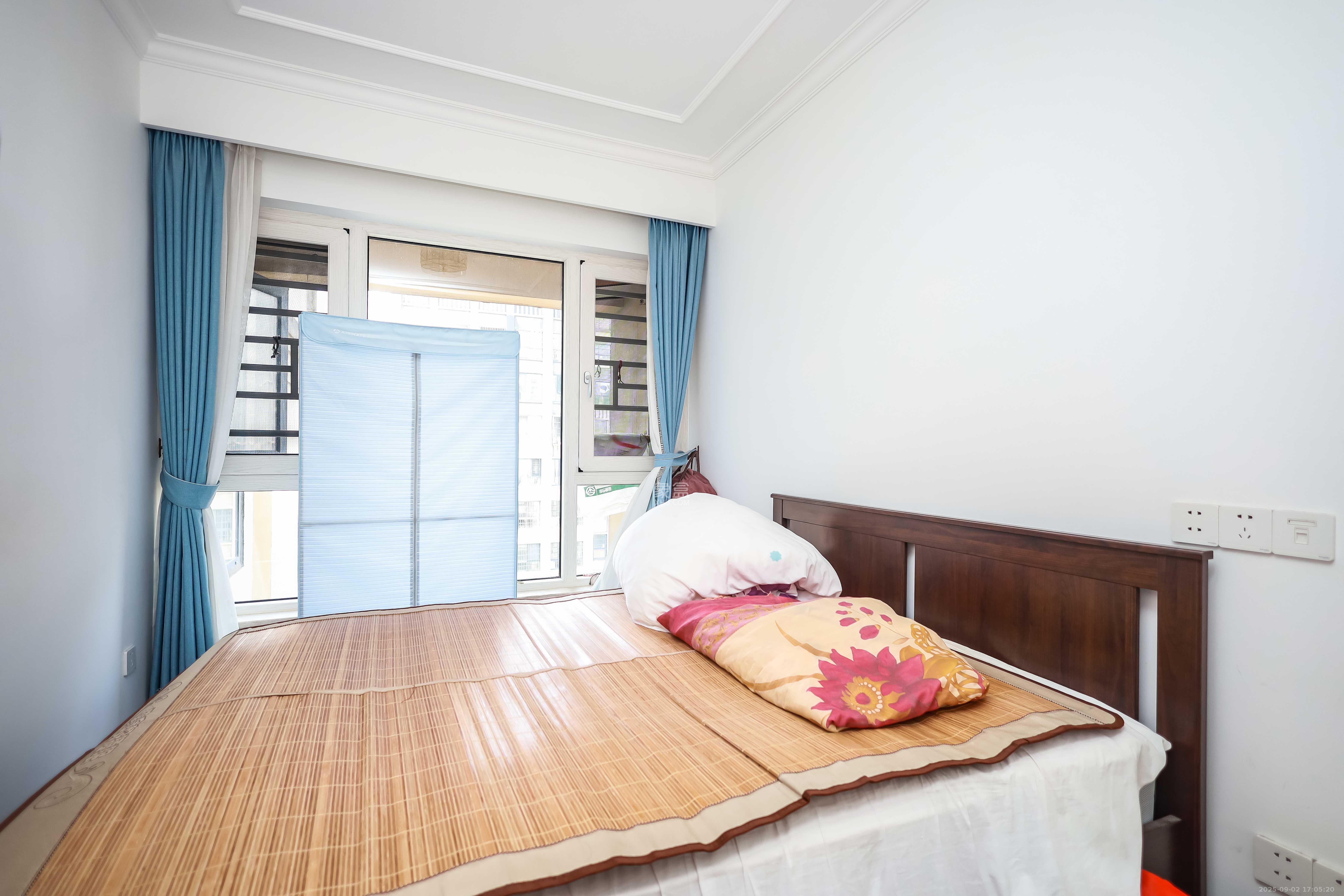 天麓尚层  4室2厅2卫    120.0万 天麓尚层  4室2厅2卫    120.0万卧室