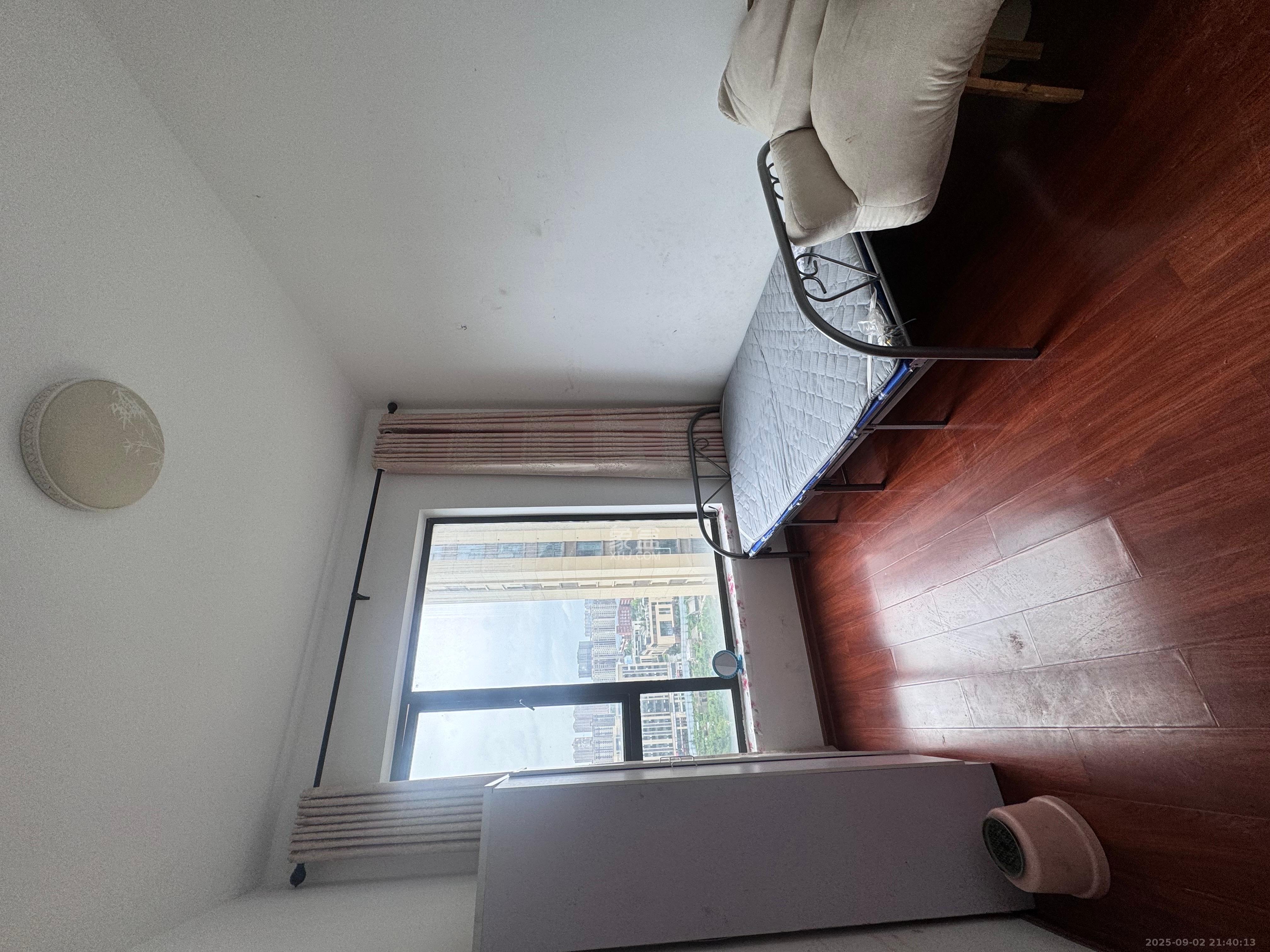 洋湖昊天（雅和苑）  3室2厅2卫    2600.0元/月室内图