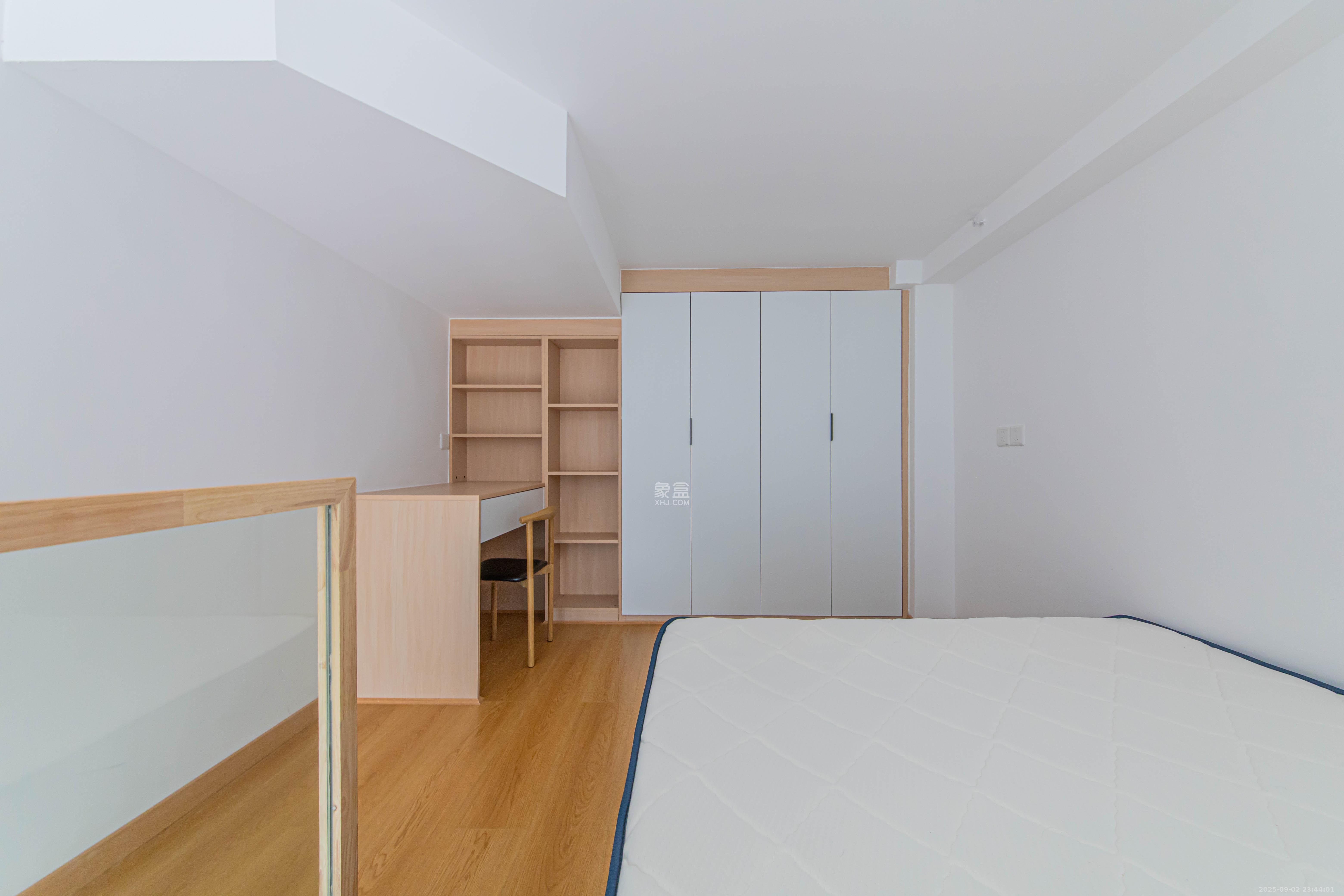 新长海D1站  1室1厅1卫    26.0万卧室