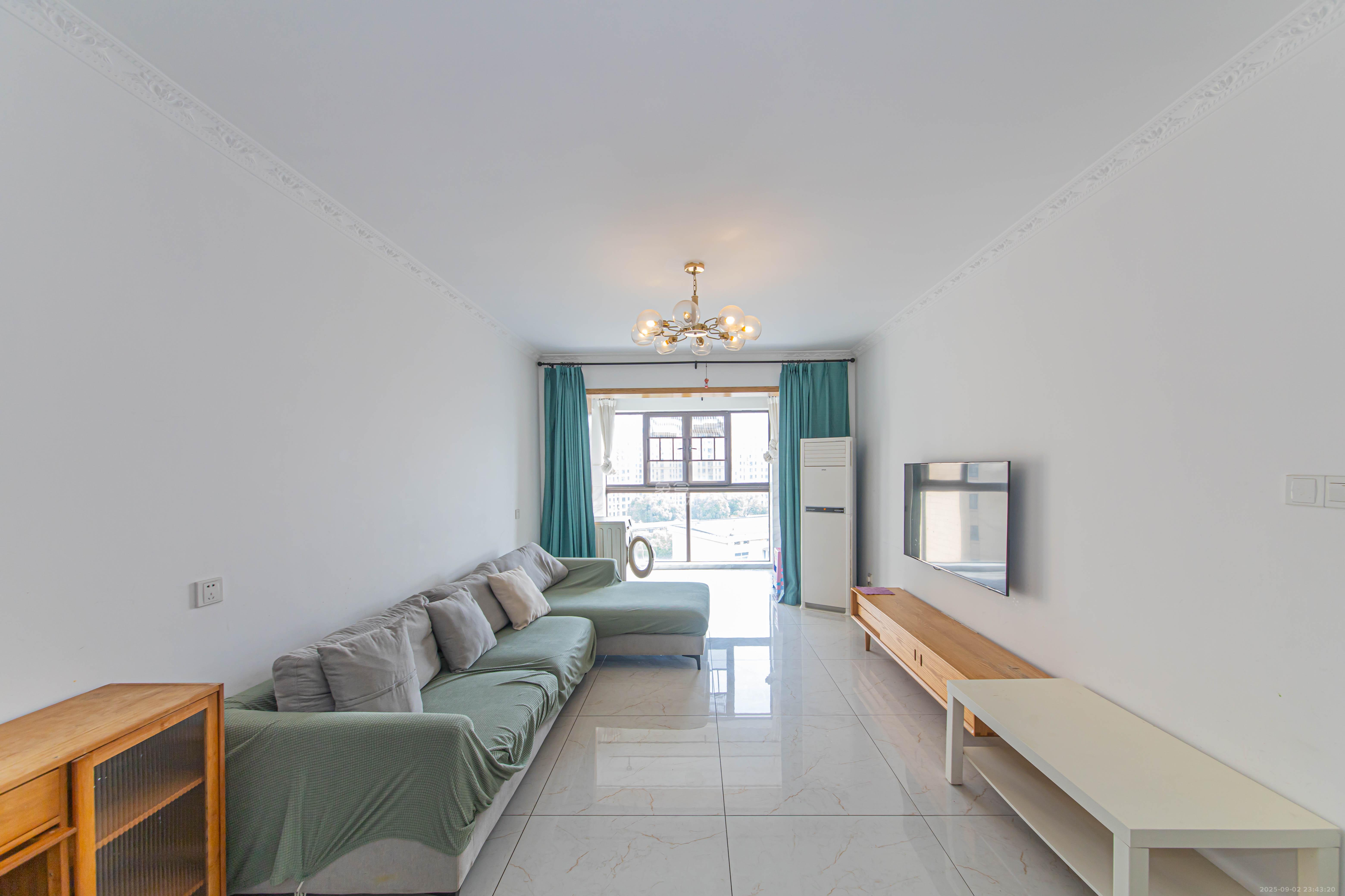 鑫远悦城(鑫远悦时代)  3室2厅1卫    95.0万 鑫远悦城(鑫远悦时代)  3室2厅1卫    95.0万客厅