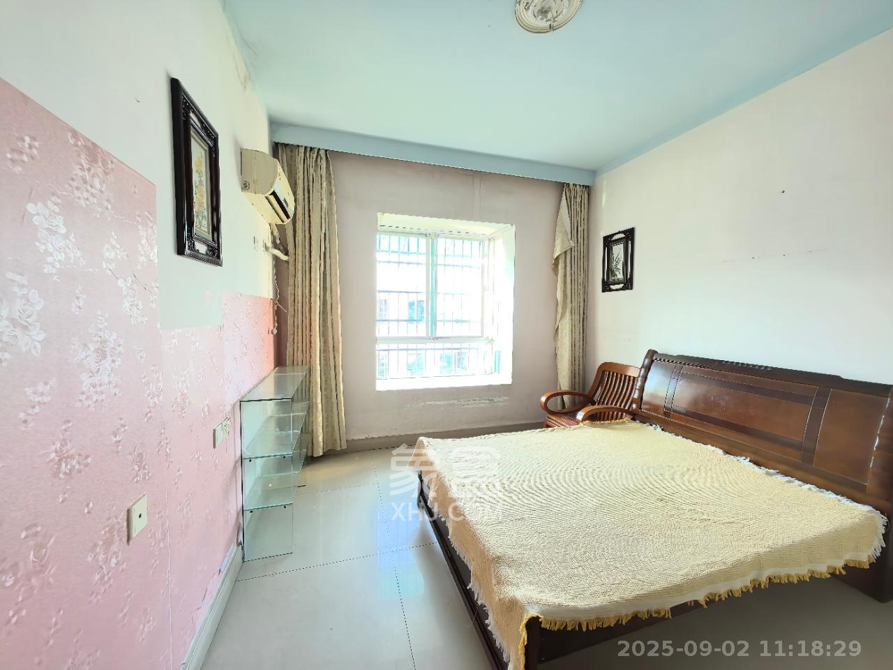 中南汽车世界 2室2厅1卫 1100.0元/月 中南汽车世界 2室2厅1卫 1100.0元/月室内图