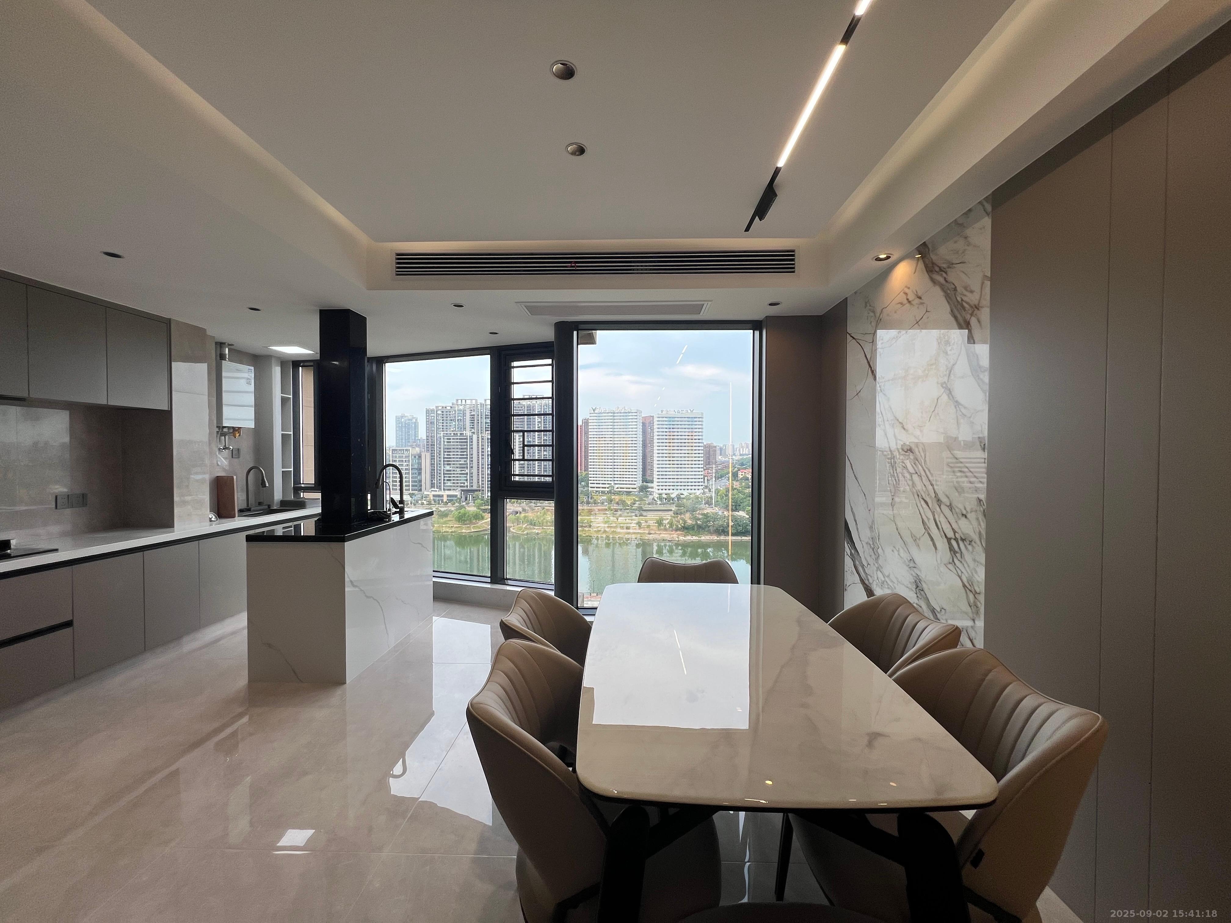 嘉雨东苑 3室2厅2卫 10000.0元/月 嘉雨东苑 3室2厅2卫 10000.0元/月室内图