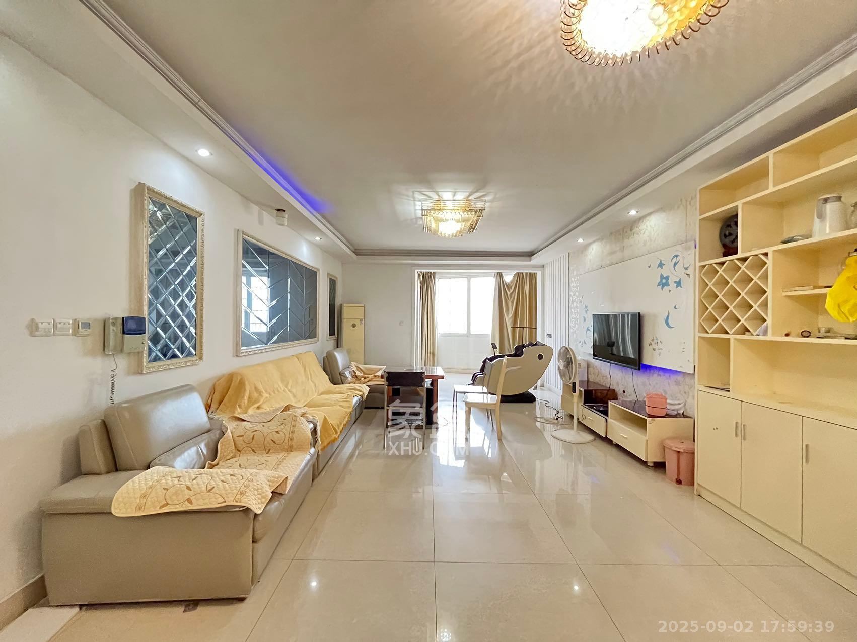 顺天黄金海岸  3室2厅2卫    2800.0元/月 顺天黄金海岸  3室2厅2卫    2800.0元/月室内图