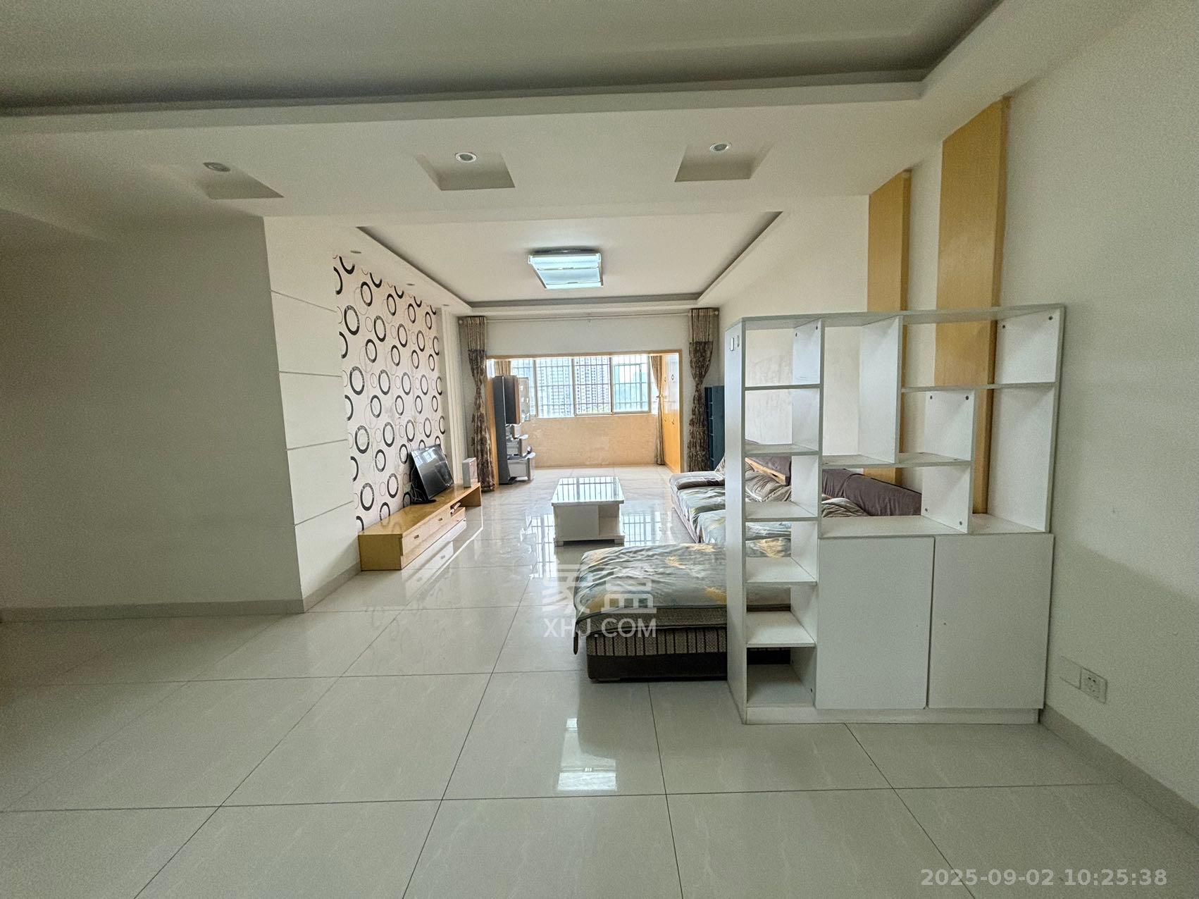 白沙湾嘉园 3室2厅2卫 2700.0元/月 白沙湾嘉园 3室2厅2卫 2700.0元/月室内图