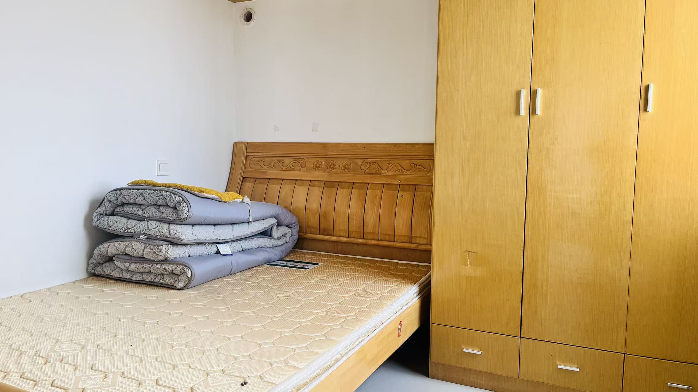 鸿泰国际 1室1厅1卫 1200.0元/月 鸿泰国际 1室1厅1卫 1200.0元/月室内图